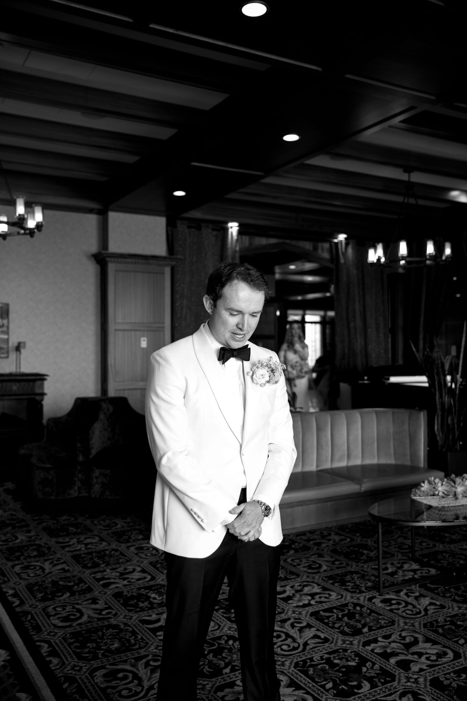 Oak Bay Beach Hotel wedding ceremony Victoria BC