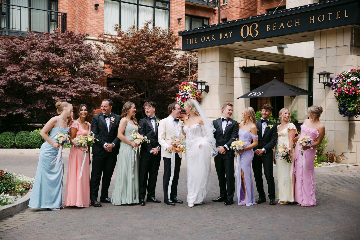Oak Bay Beach Hotel wedding ceremony Victoria BC