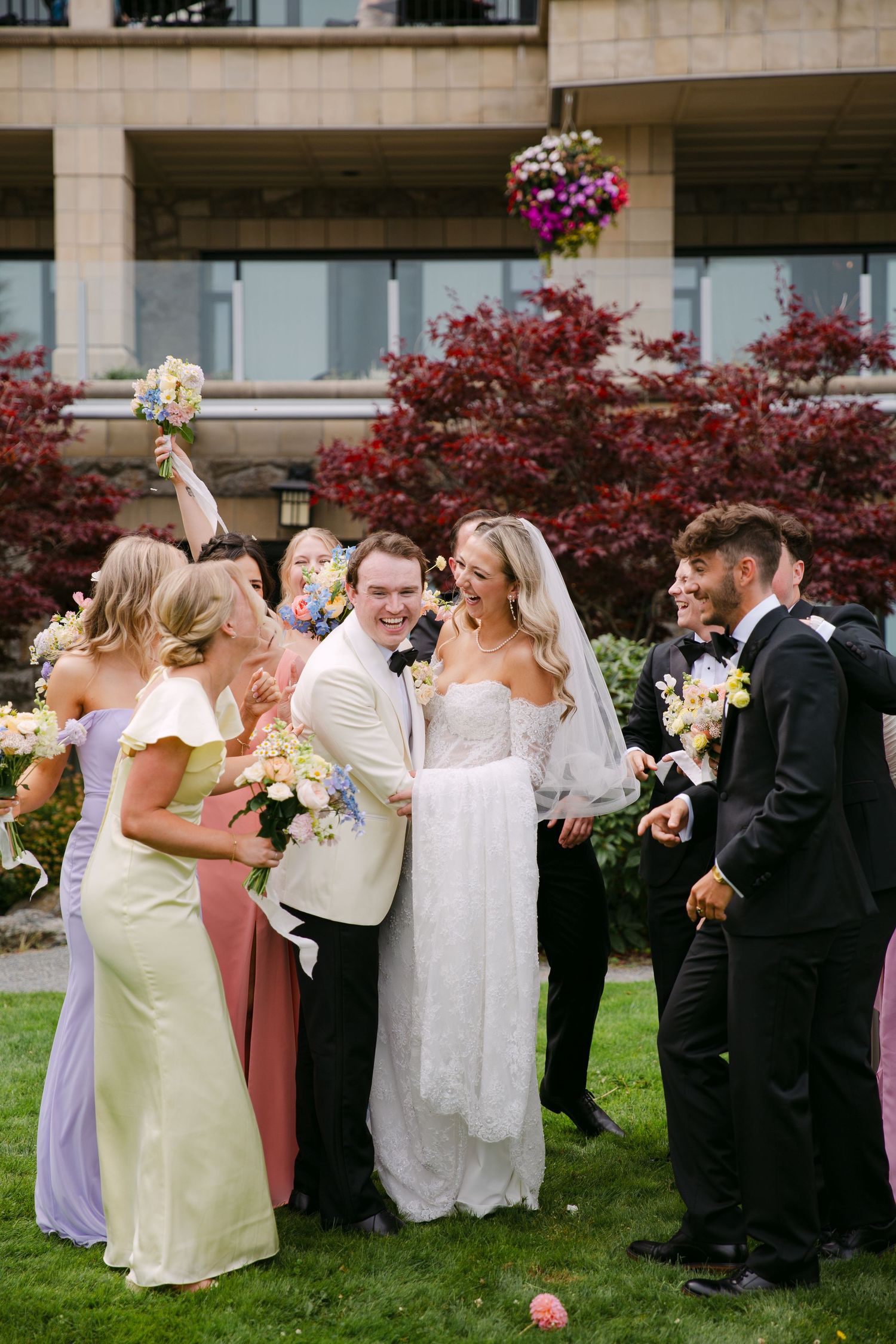 Oak Bay Beach Hotel wedding ceremony Victoria BC
