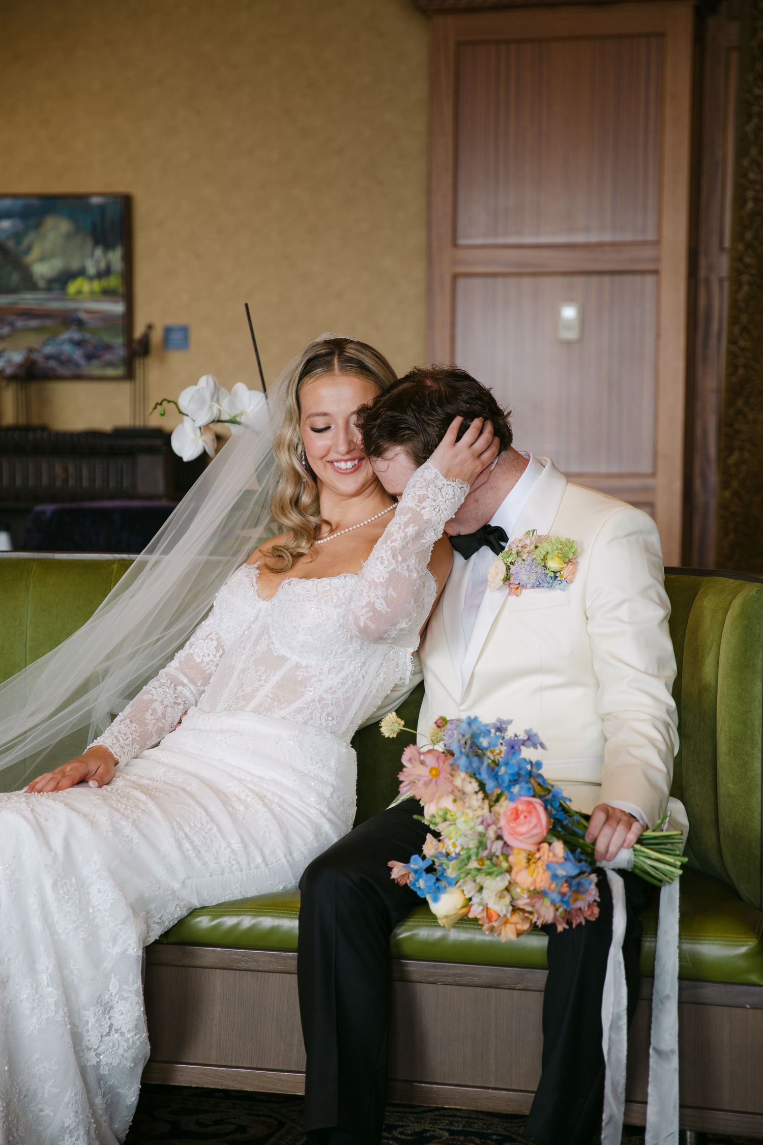 Oak Bay Beach Hotel wedding ceremony Victoria BC