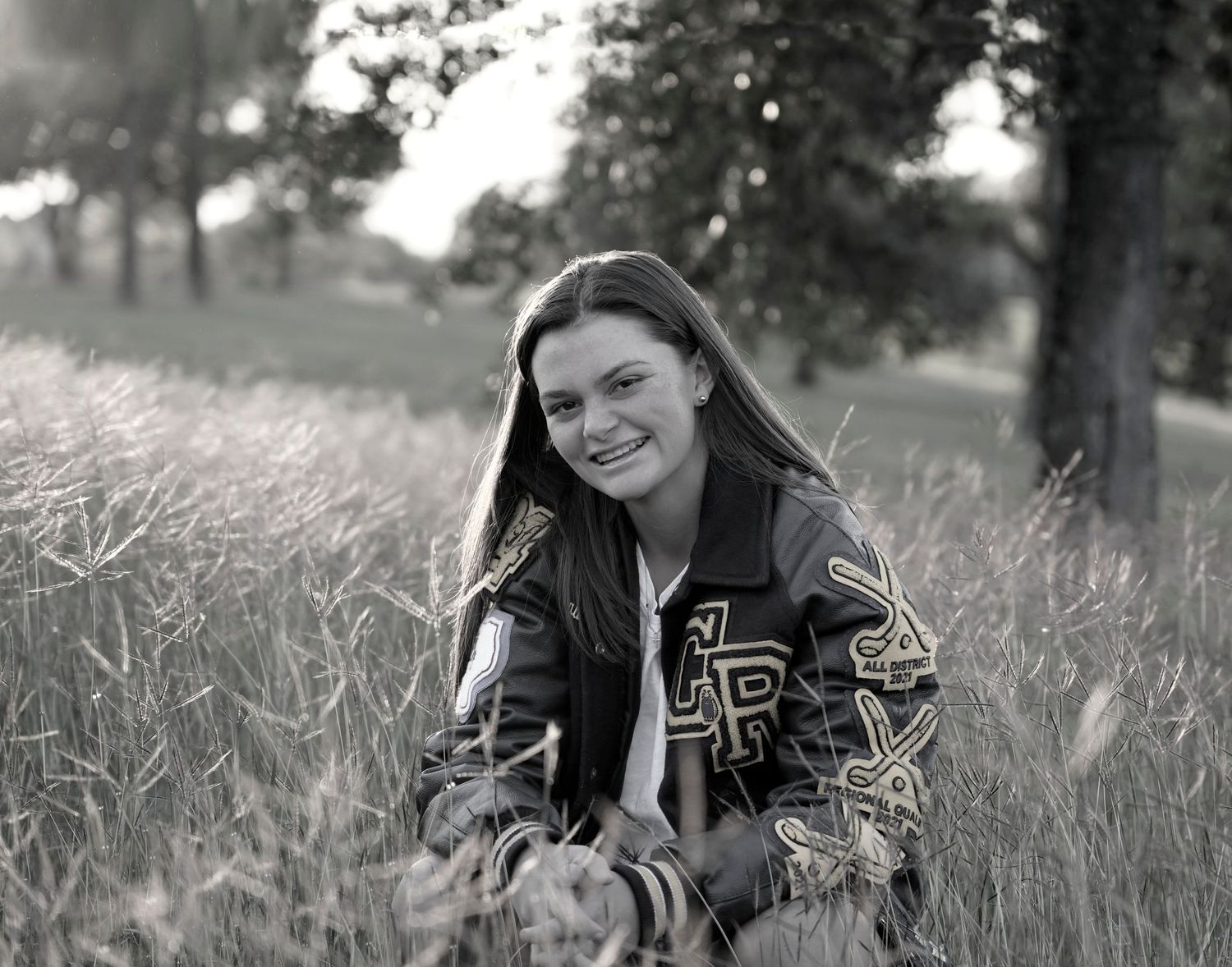Photographer based in Montgomery, TX. Artistic senior portraits for high school girls. Elegant authentic, and styled to reflect unique style