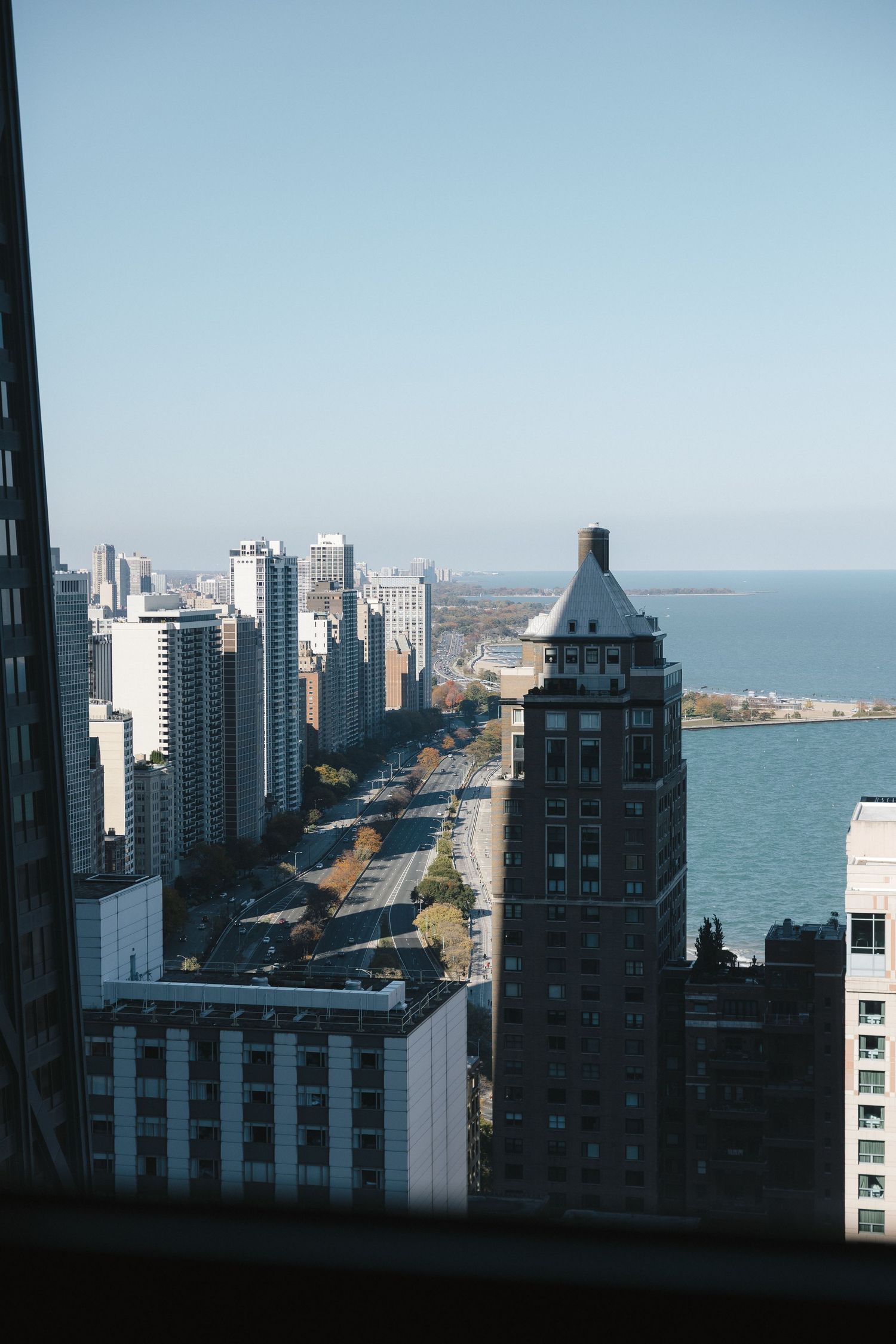 Chicago wedding day getting ready at The Ritz Carlton with a view