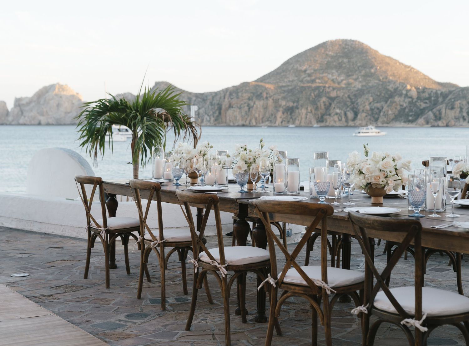 Reception champagne in Cabo, Mexico dinner table details