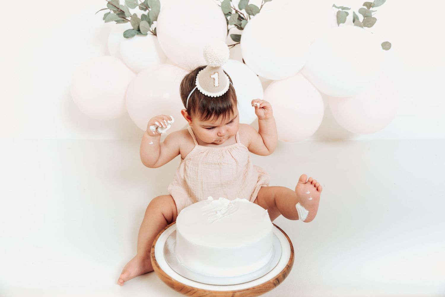 Perth cake smash photography studio session