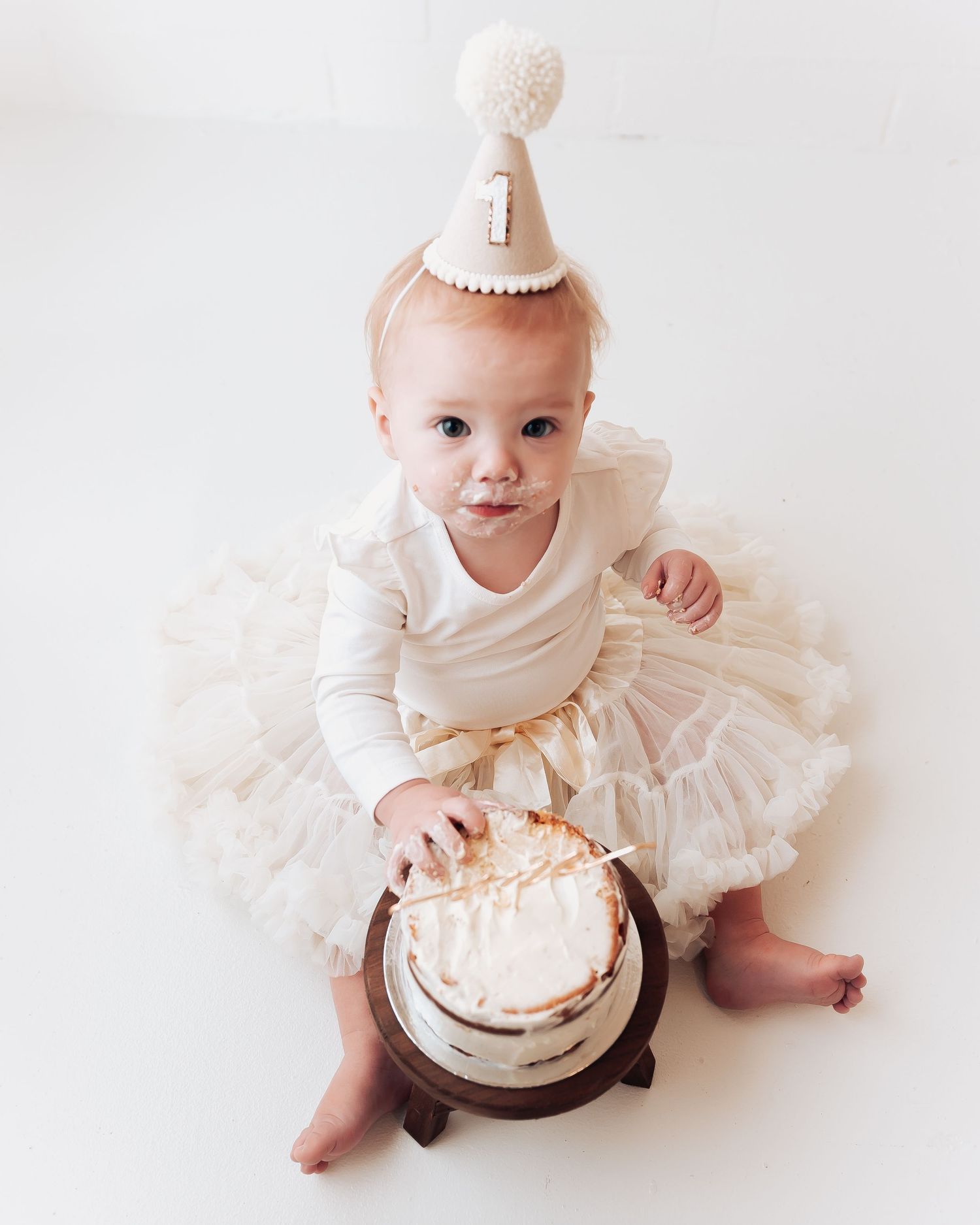 Perth cake smash photography studio session