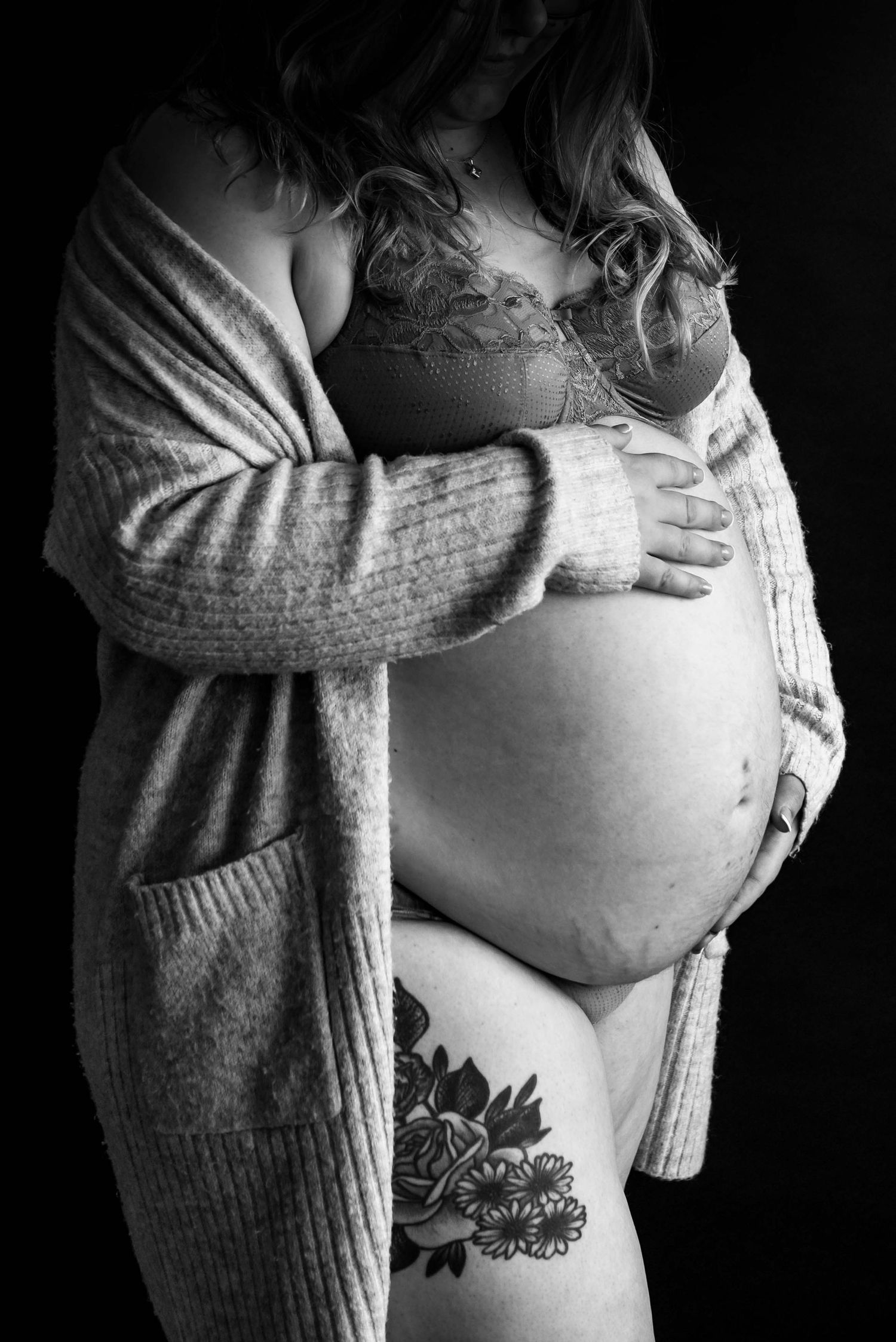 Perth maternity photography studio session size doesn't matter