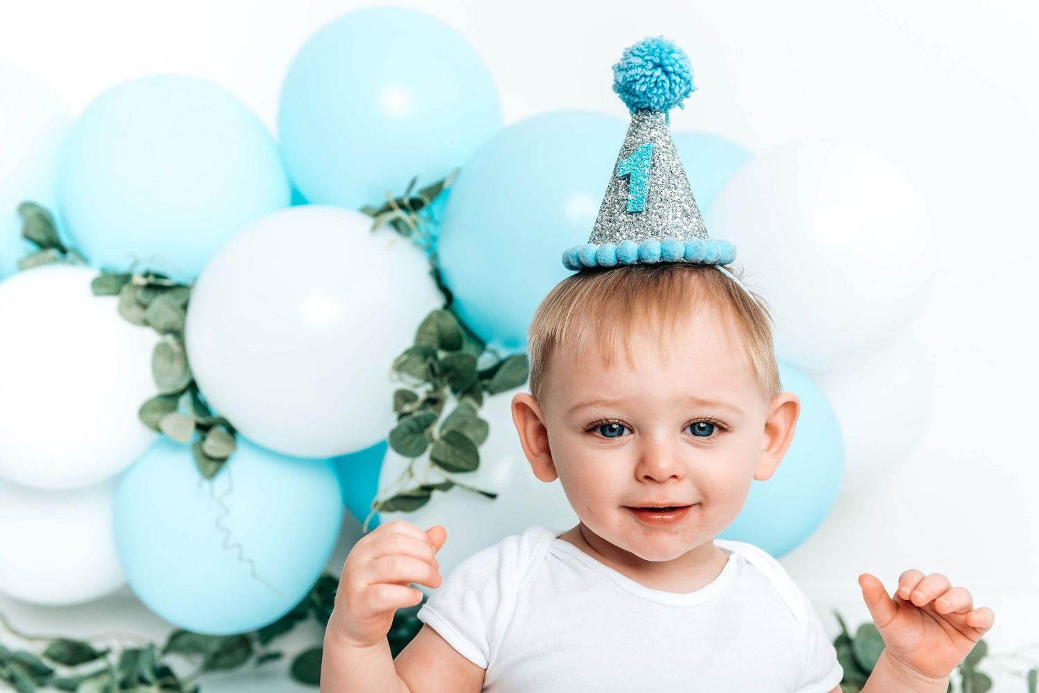 Perth cake smash photography studio session
1st birthday