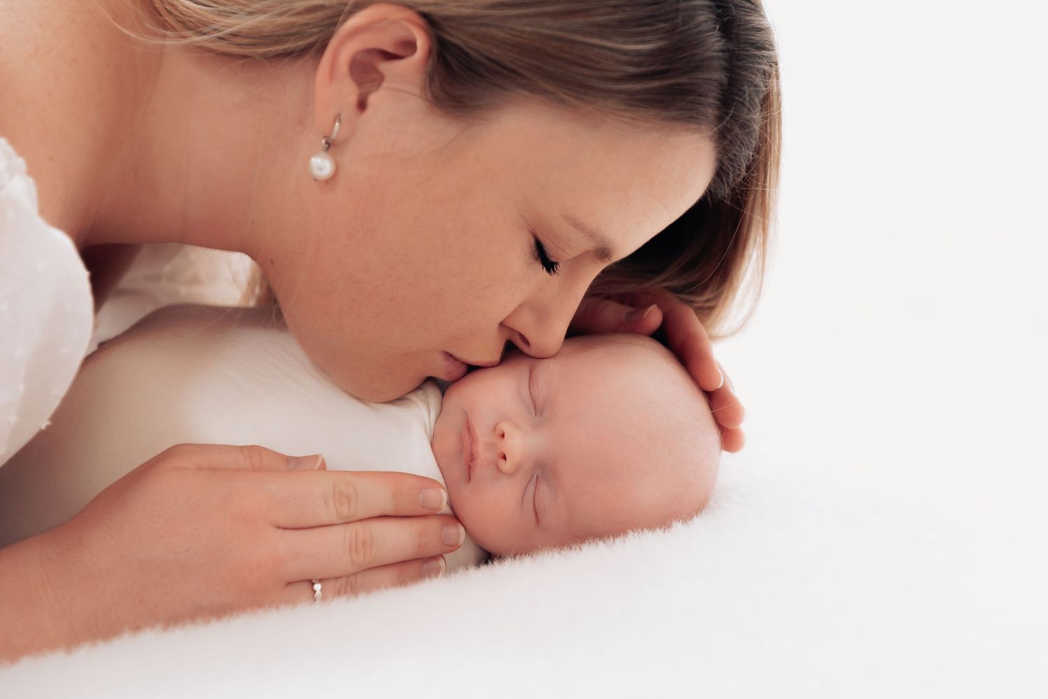 Perth baby photography studio session
Mum and Me, Mothers Day Mini's