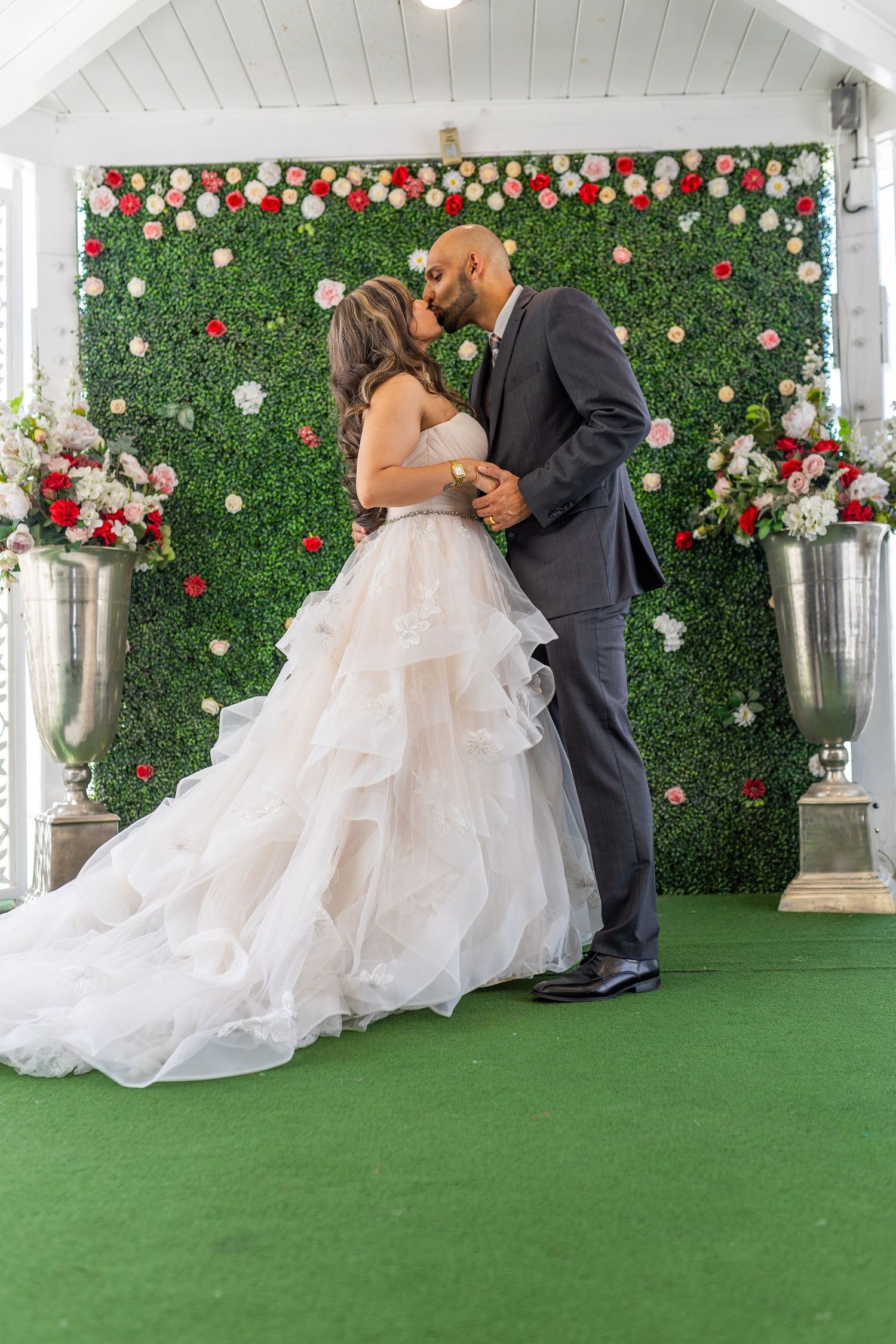 Bride and groom exchanging vows at the Little White chapel in downtown Las Vegas- intimate wedding and elopement photographer