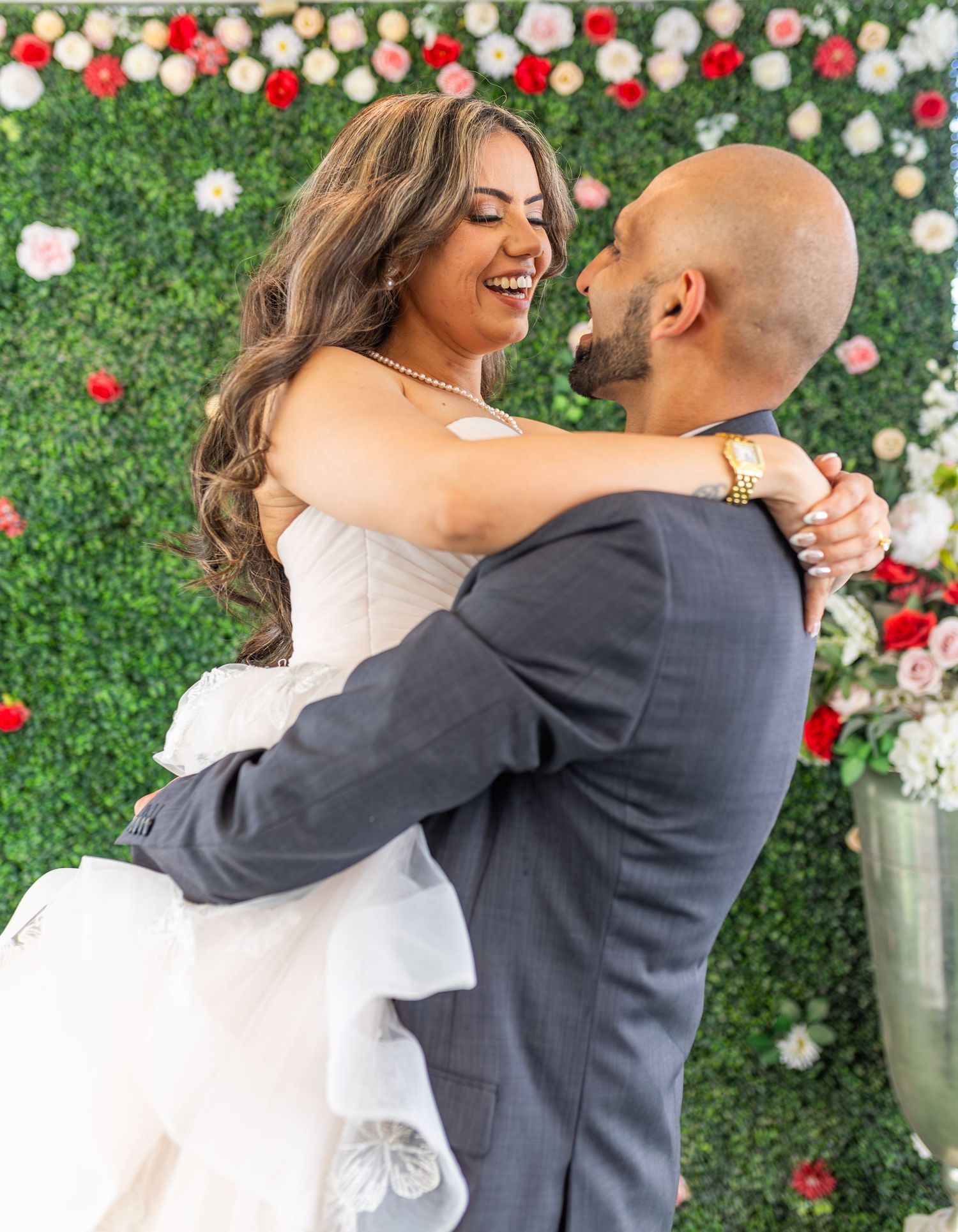 Bride and groom exchanging vows at the Little White chapel in downtown Las Vegas- intimate wedding and elopement photographer
