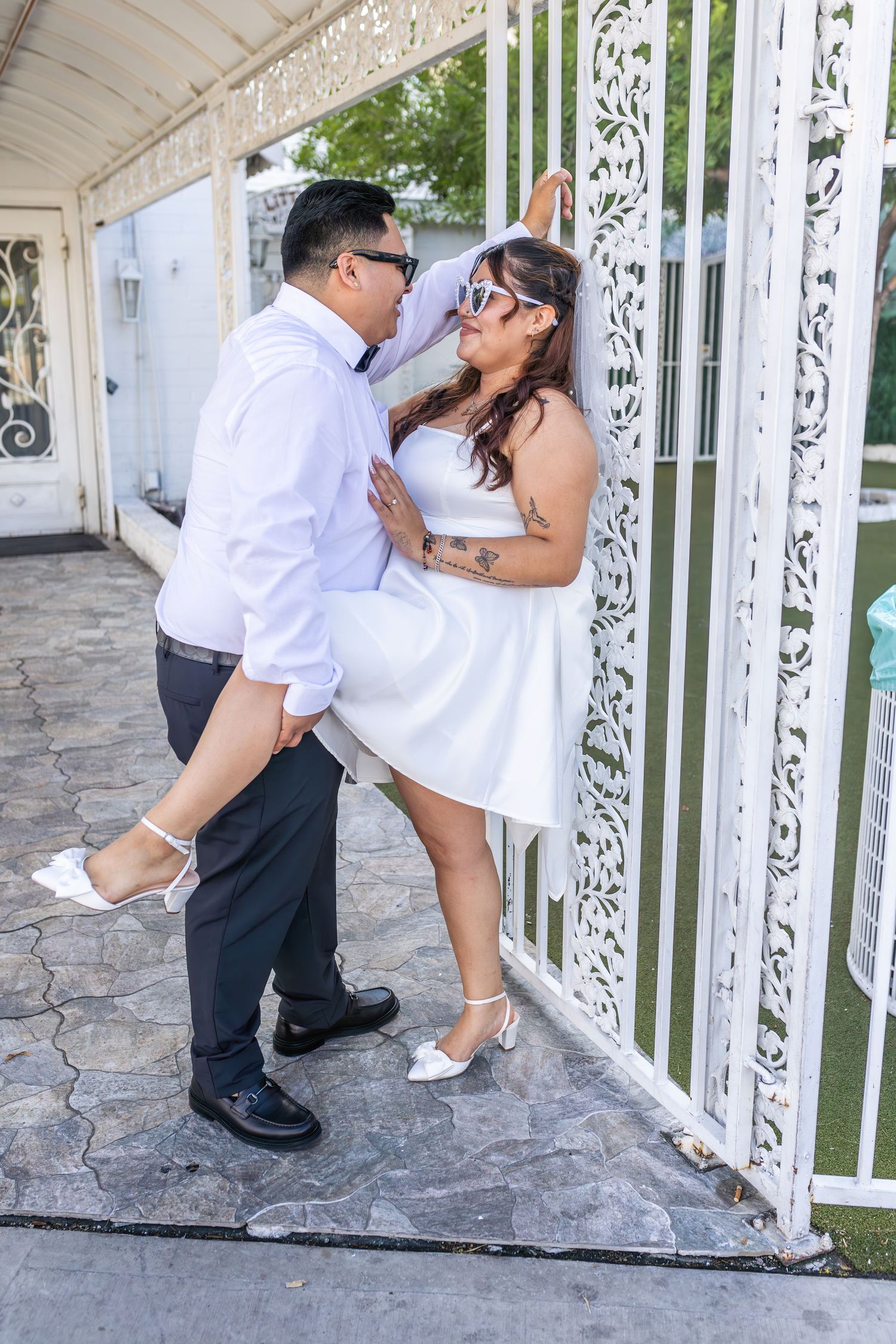 Bride and groom exchanging vows at the Little White chapel in downtown Las Vegas- intimate wedding and elopement photographer