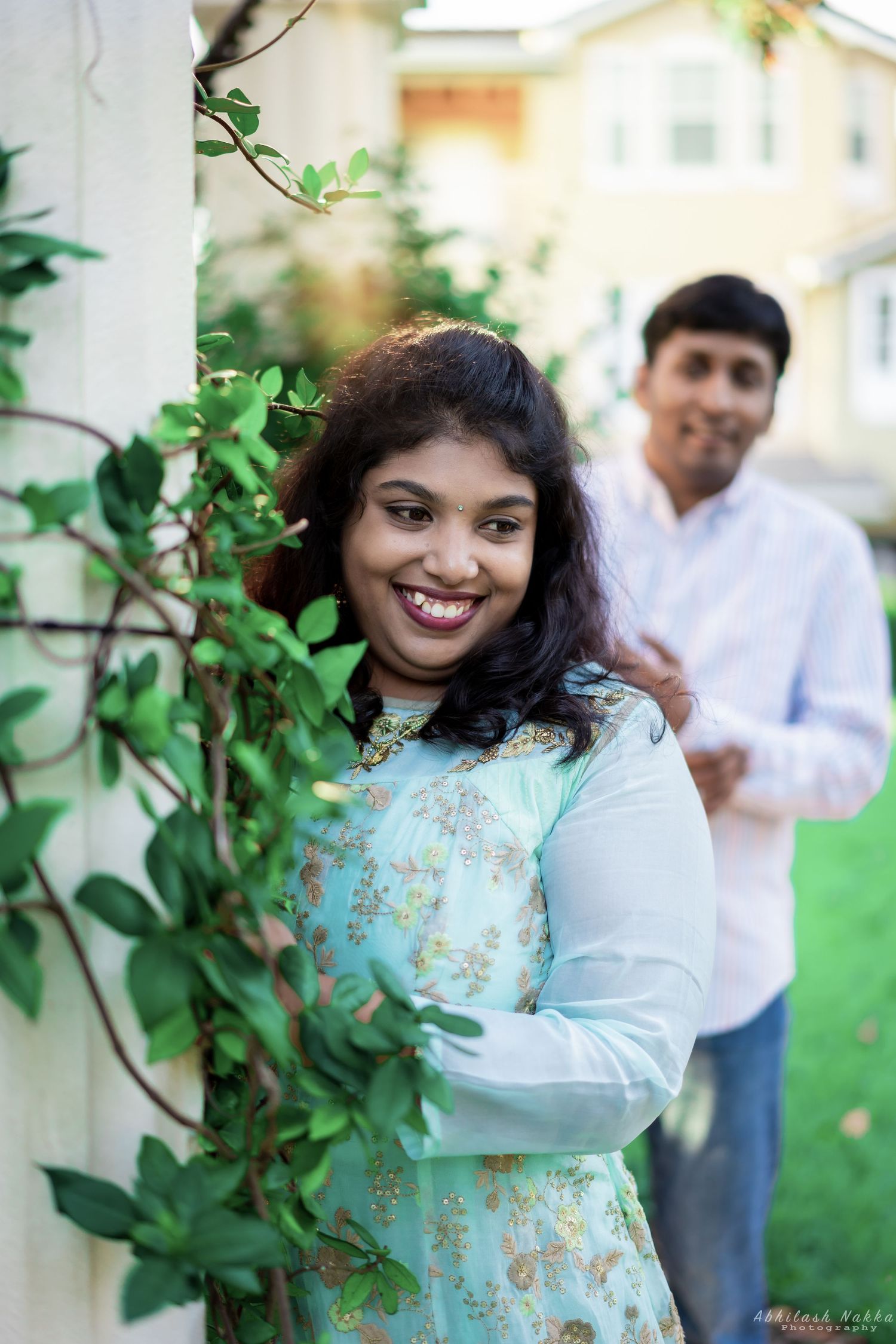 Pre-wedding photoshoot in Dallas with romantic photography and cinematic 4K video portrait photography in Dallas including family