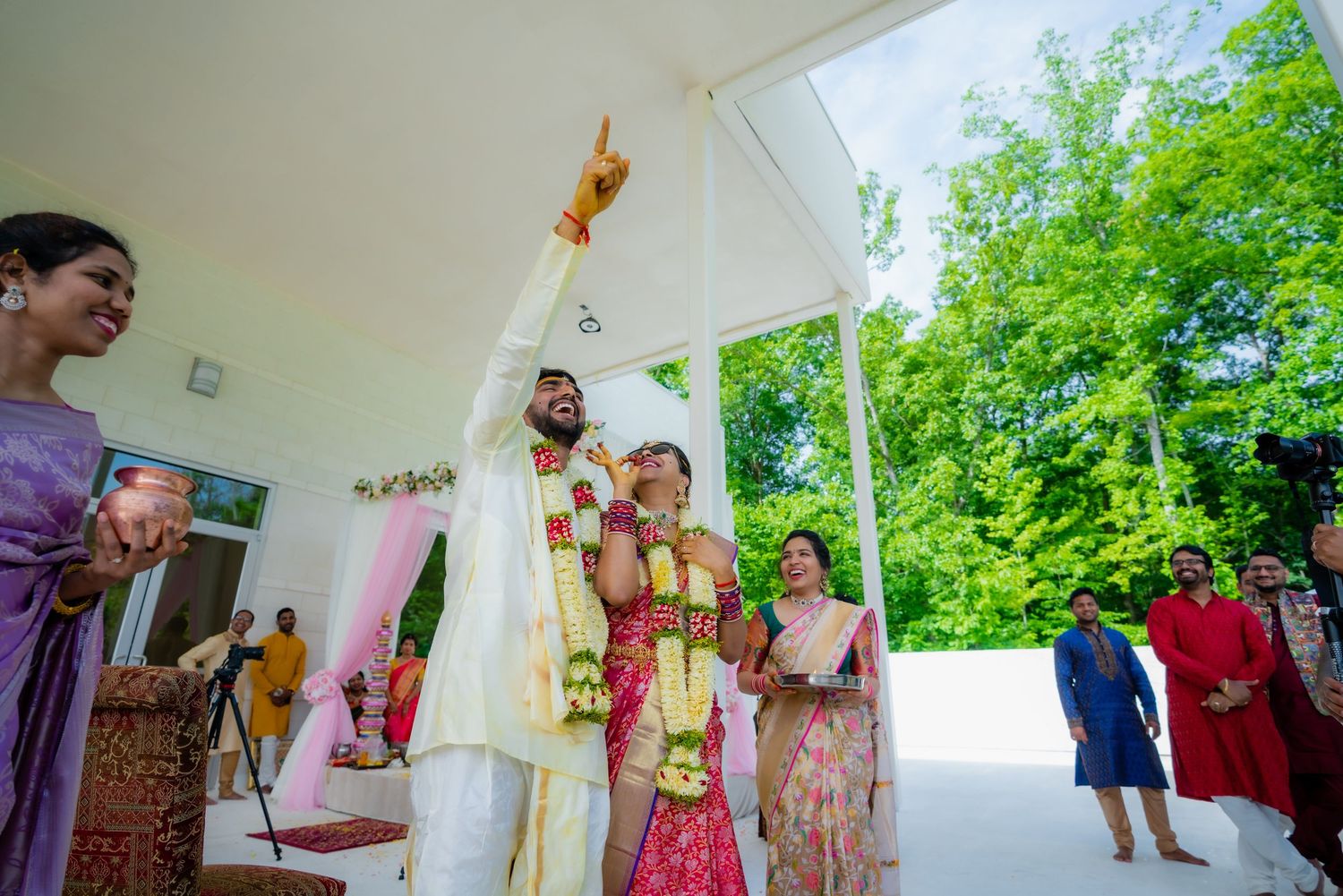 Dallas wedding photographer capturing Indian and American weddings with 4K cinematic videography family, headshots, and lifestyle sessions