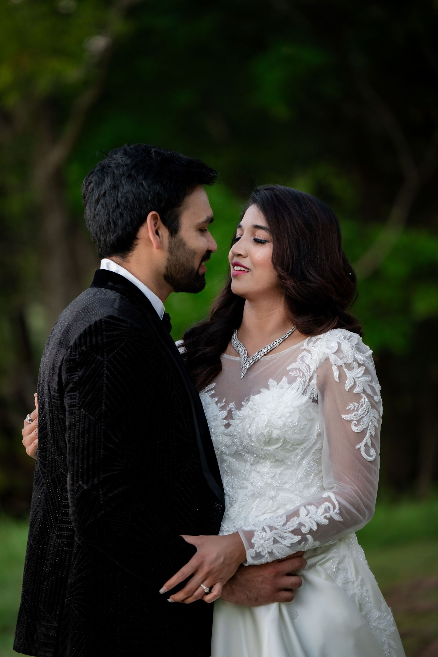 Dallas wedding photographer capturing Indian and American weddings with 4K cinematic videography
