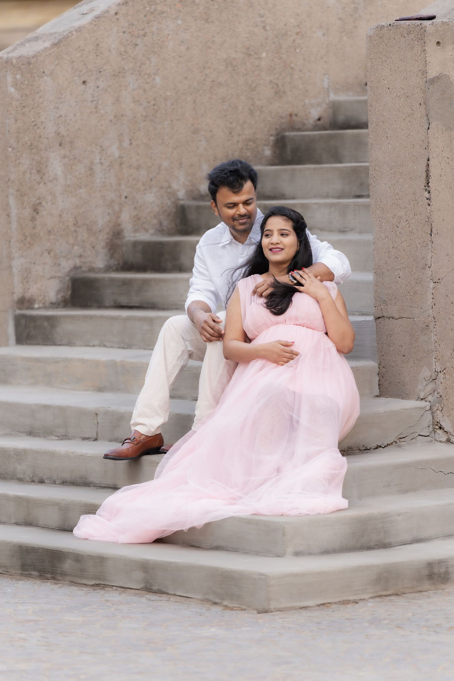 Maternity photoshoot in Dallas with natural light portraits and 4K video sessions wedding photographer capturing Indian and American wedding