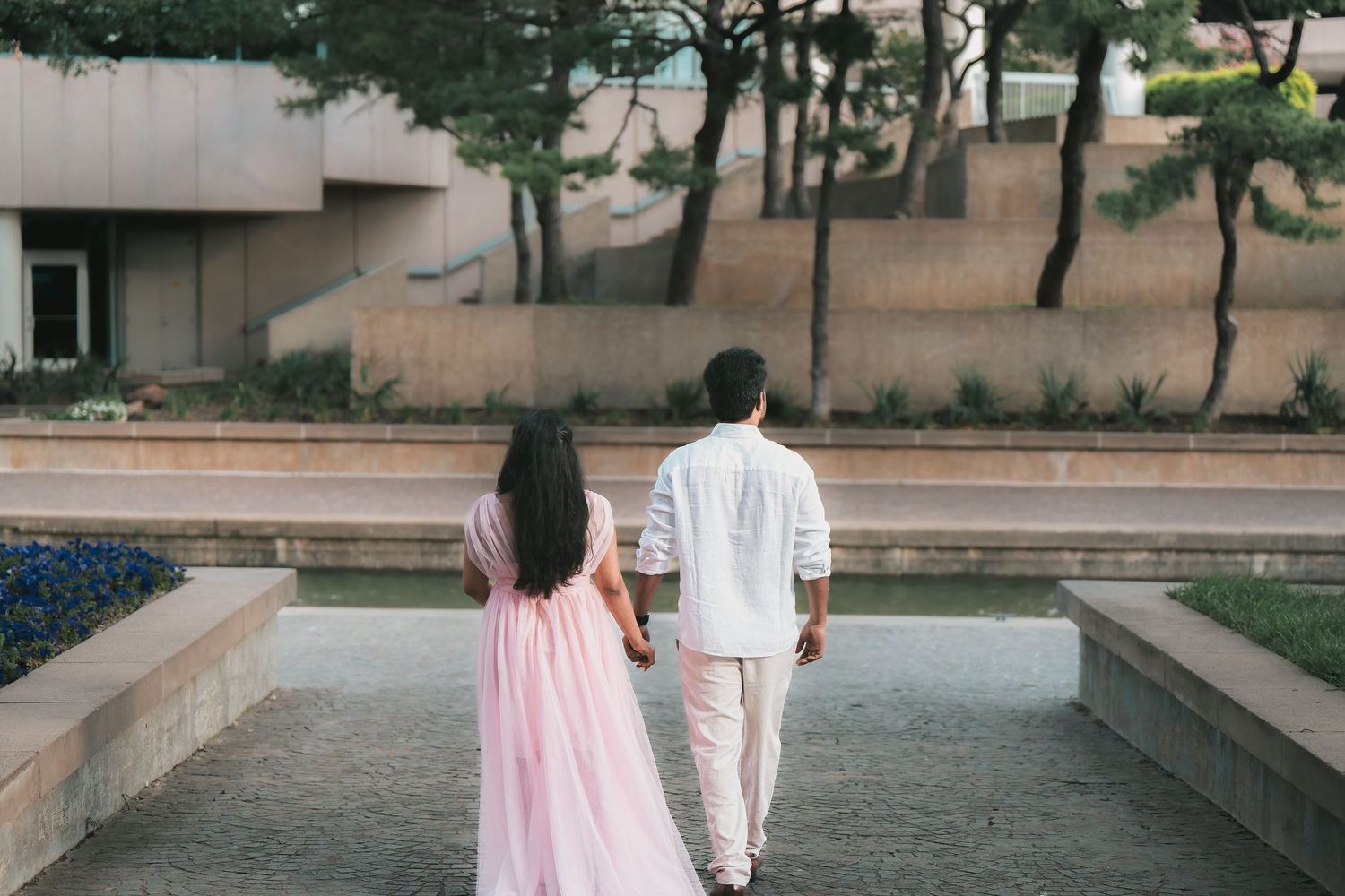 Maternity photoshoot in Dallas with natural light portraits and 4K video sessions wedding photographer capturing Indian and American wedding