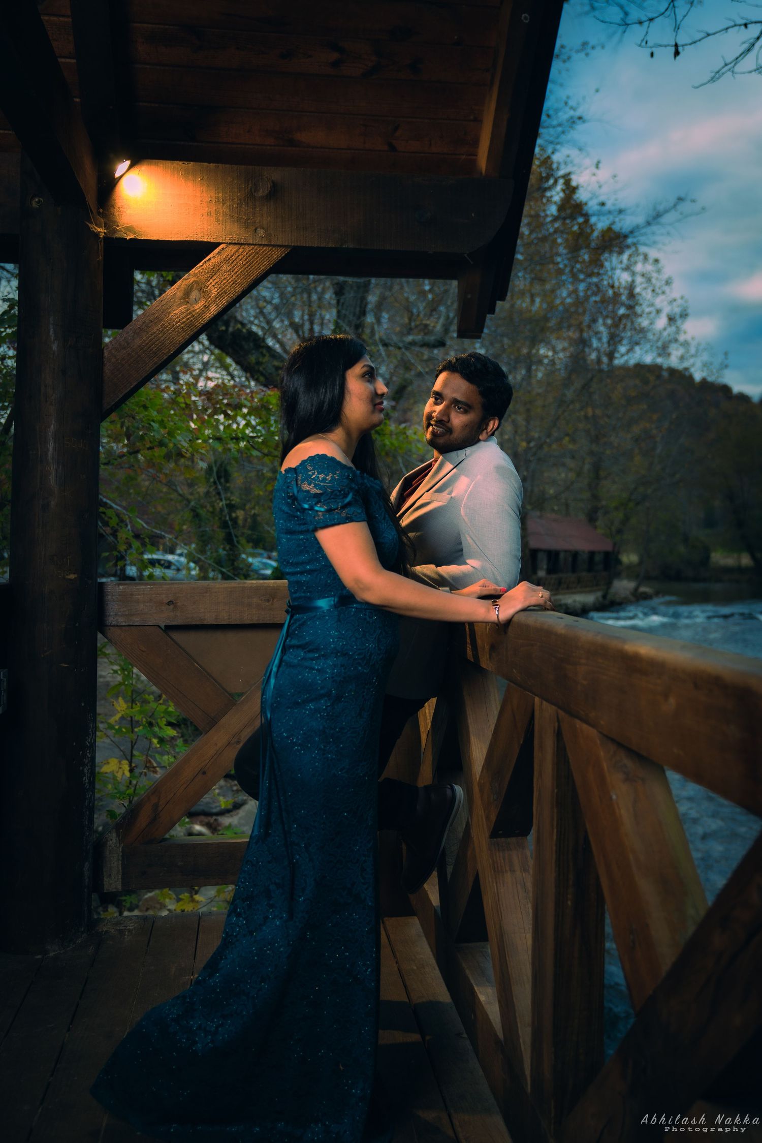 Pre-wedding photoshoot in Dallas with romantic photography and cinematic 4K video portrait photography in Dallas including family