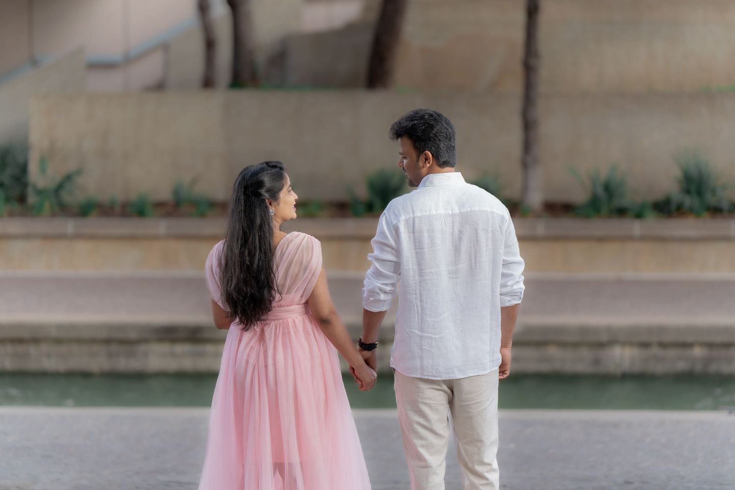 Maternity photoshoot in Dallas with natural light portraits and 4K video sessions wedding photographer capturing Indian and American wedding