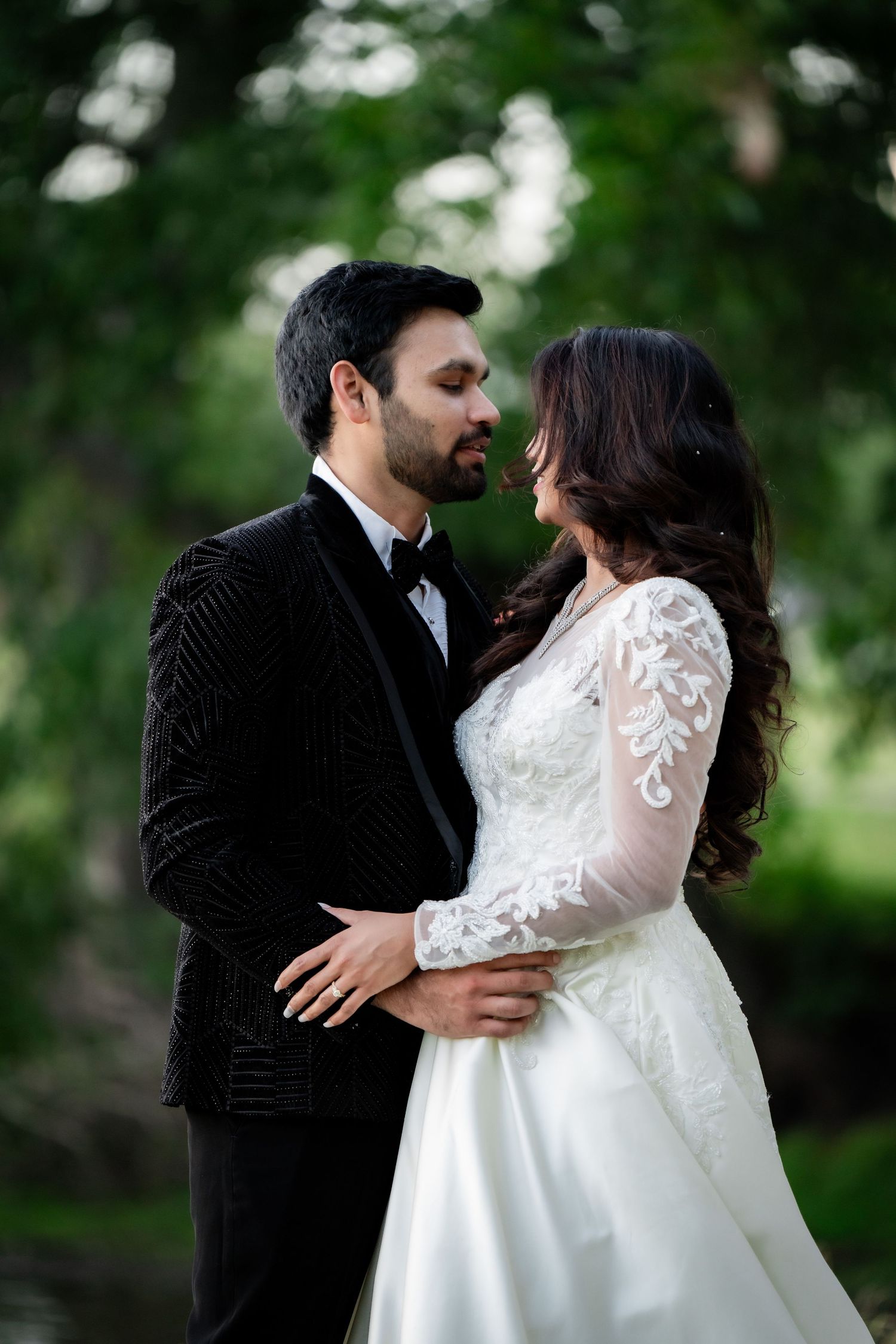 Dallas wedding photographer capturing Indian and American weddings with 4K cinematic videography