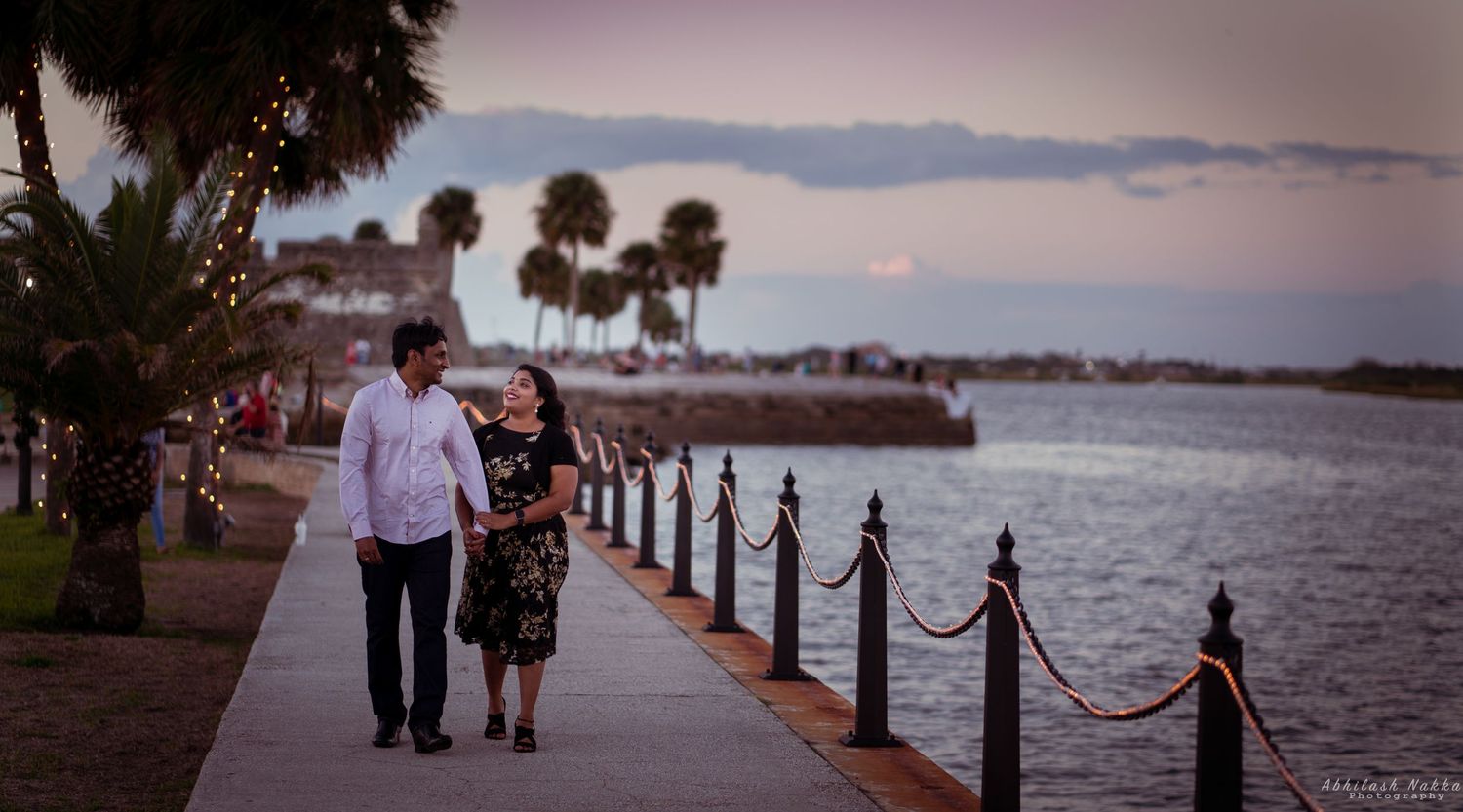 Pre-wedding photoshoot in Dallas with romantic photography and cinematic 4K video portrait photography in Dallas including family