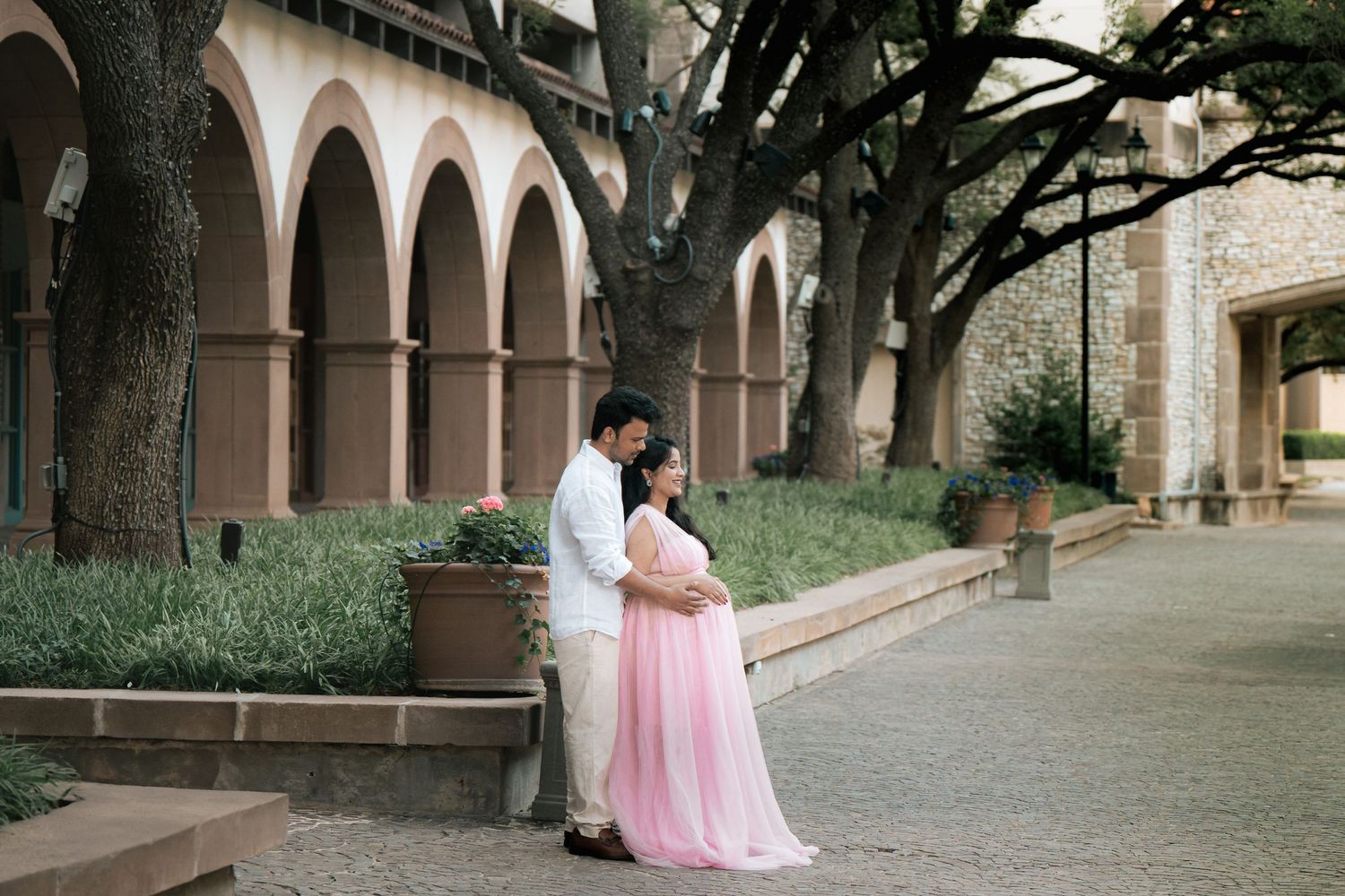 Maternity photoshoot in Dallas with natural light portraits and 4K video sessions wedding photographer capturing Indian and American wedding