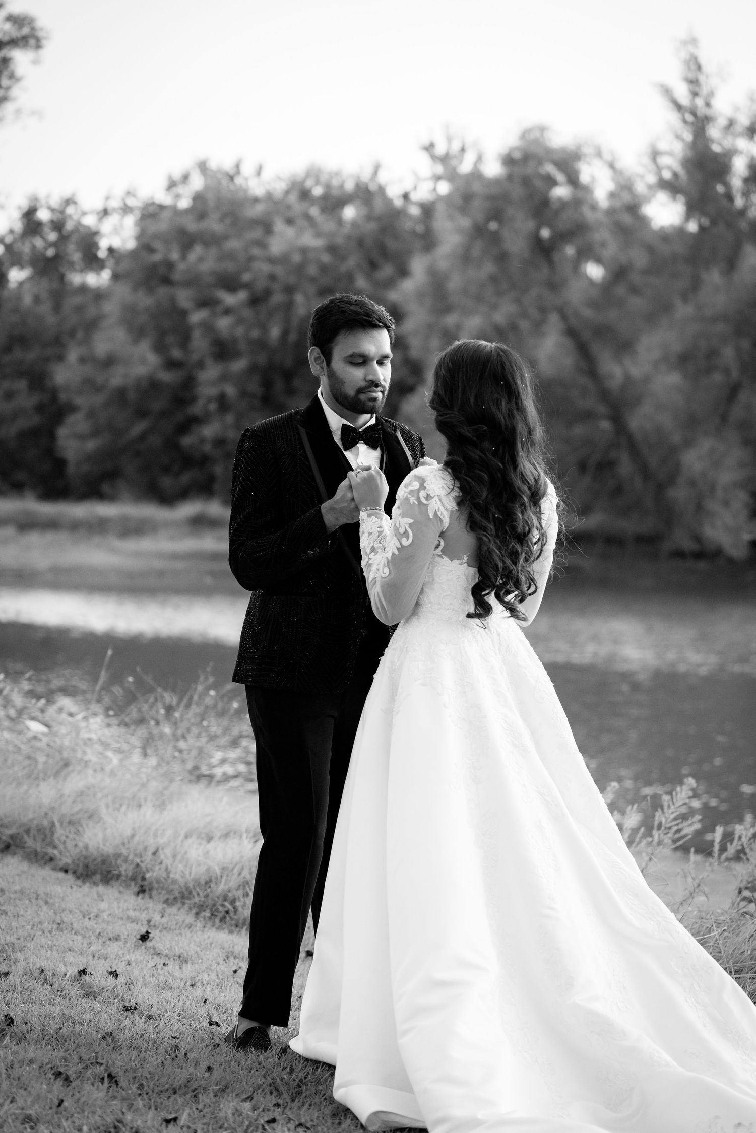 Dallas wedding photographer capturing Indian and American weddings with 4K cinematic videography