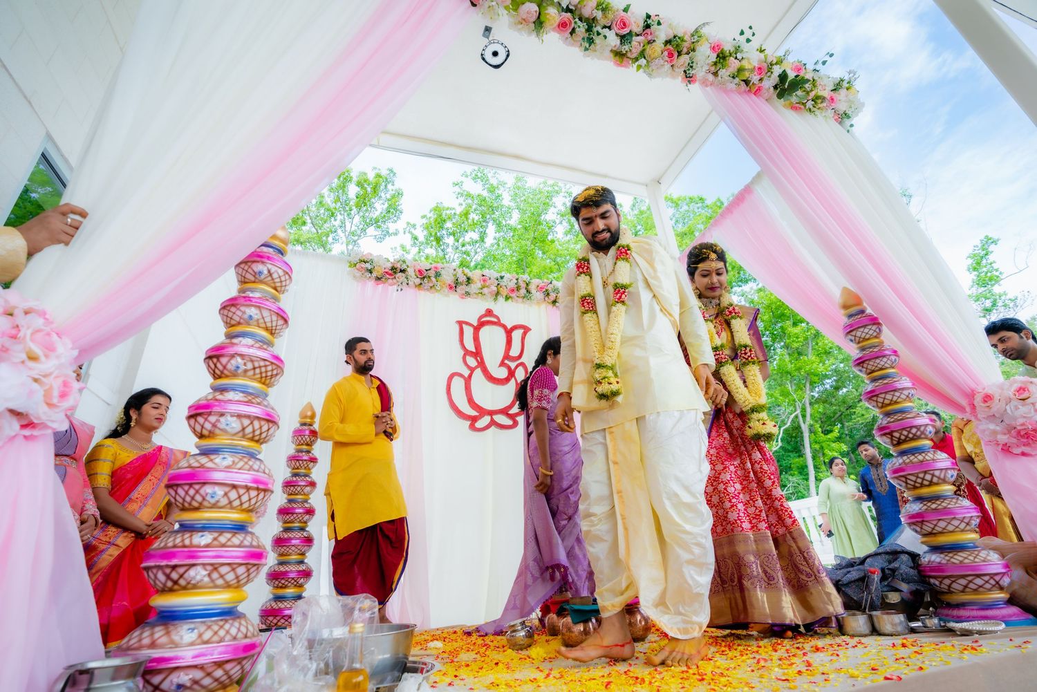 Dallas wedding photographer capturing Indian and American weddings with 4K cinematic videography family, headshots, and lifestyle sessions