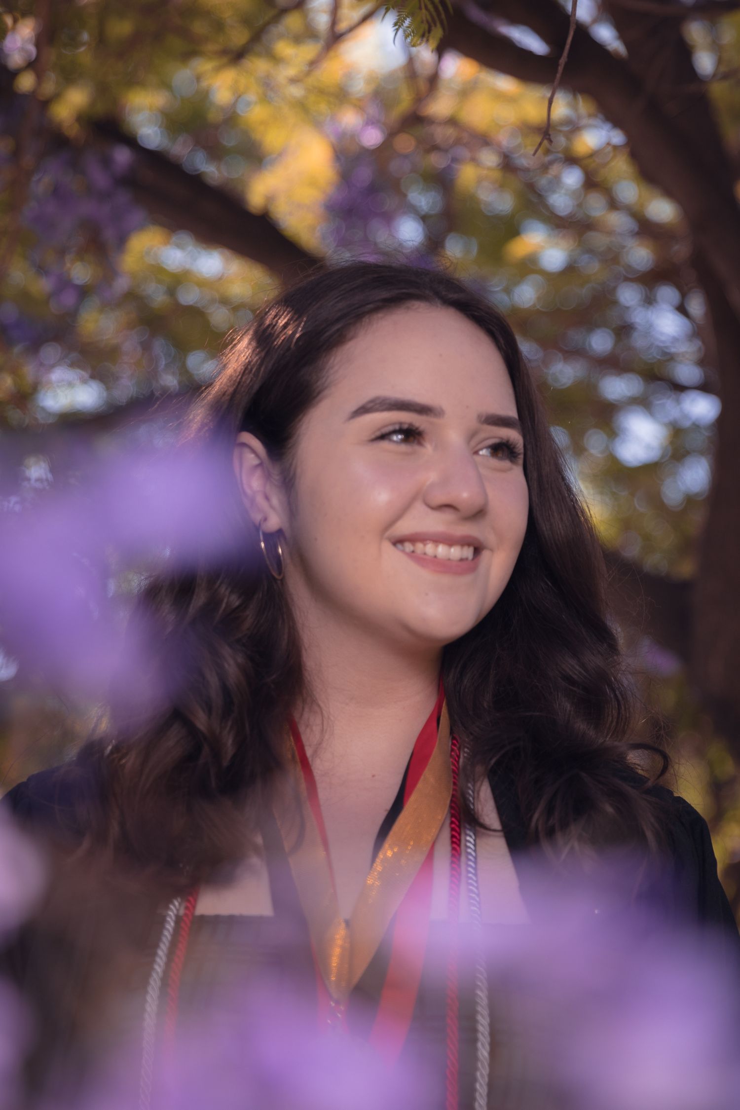 Los Angeles graduation photographer on campus Cap and gown graduation photos Los Angeles High school senior graduation photos outdoors