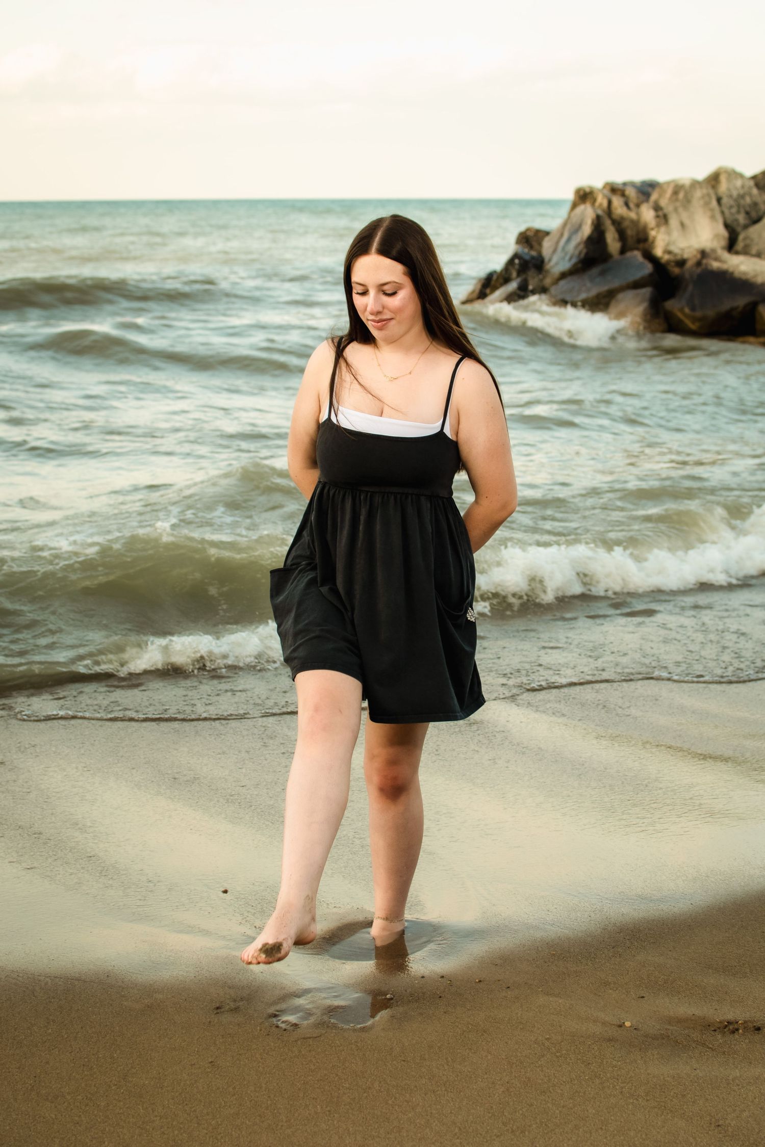 Senior portrait, Lake Michigan beach, Chicago suburbs