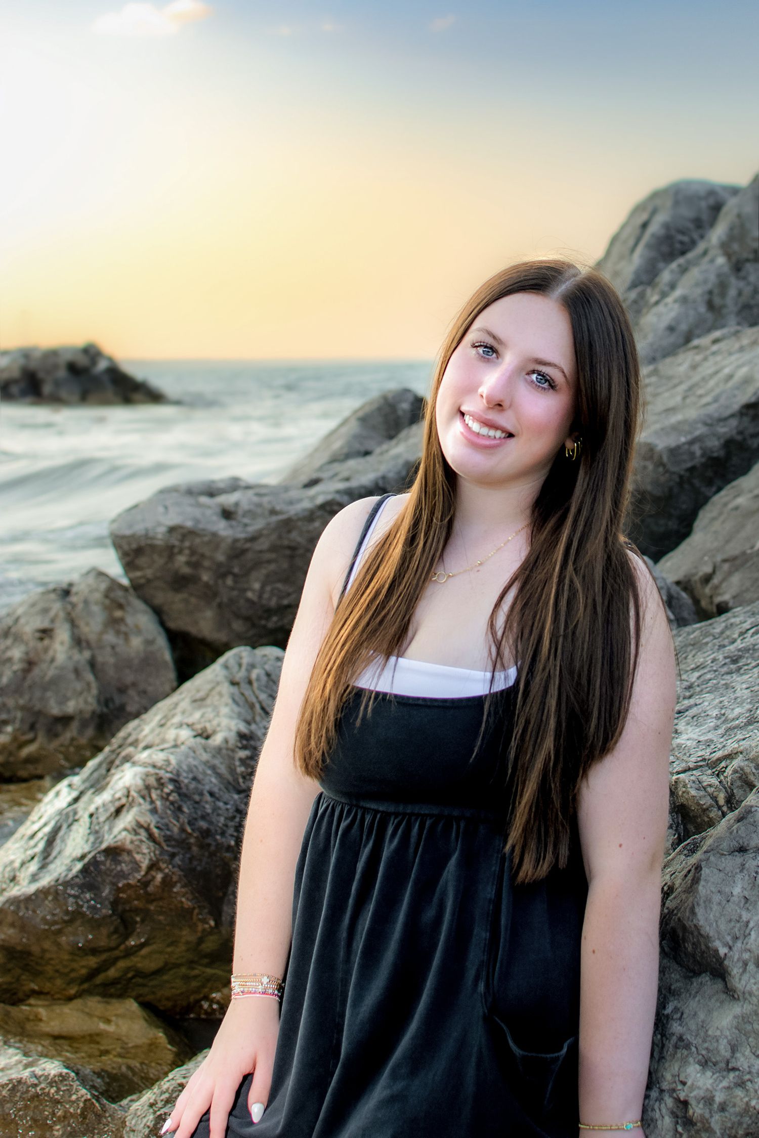 senior portrait, Lake Michigan, Chicago suburbs