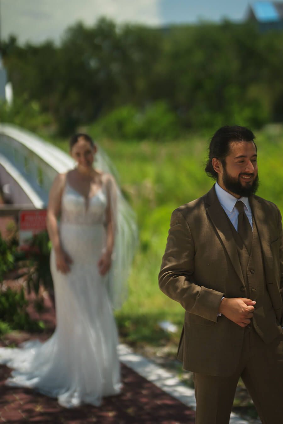 bride and groom first look, james jang photography