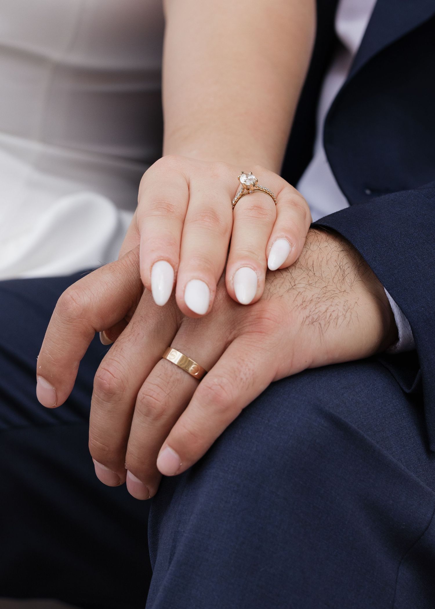 downtown-san-antonio-post-office-engagement-photos