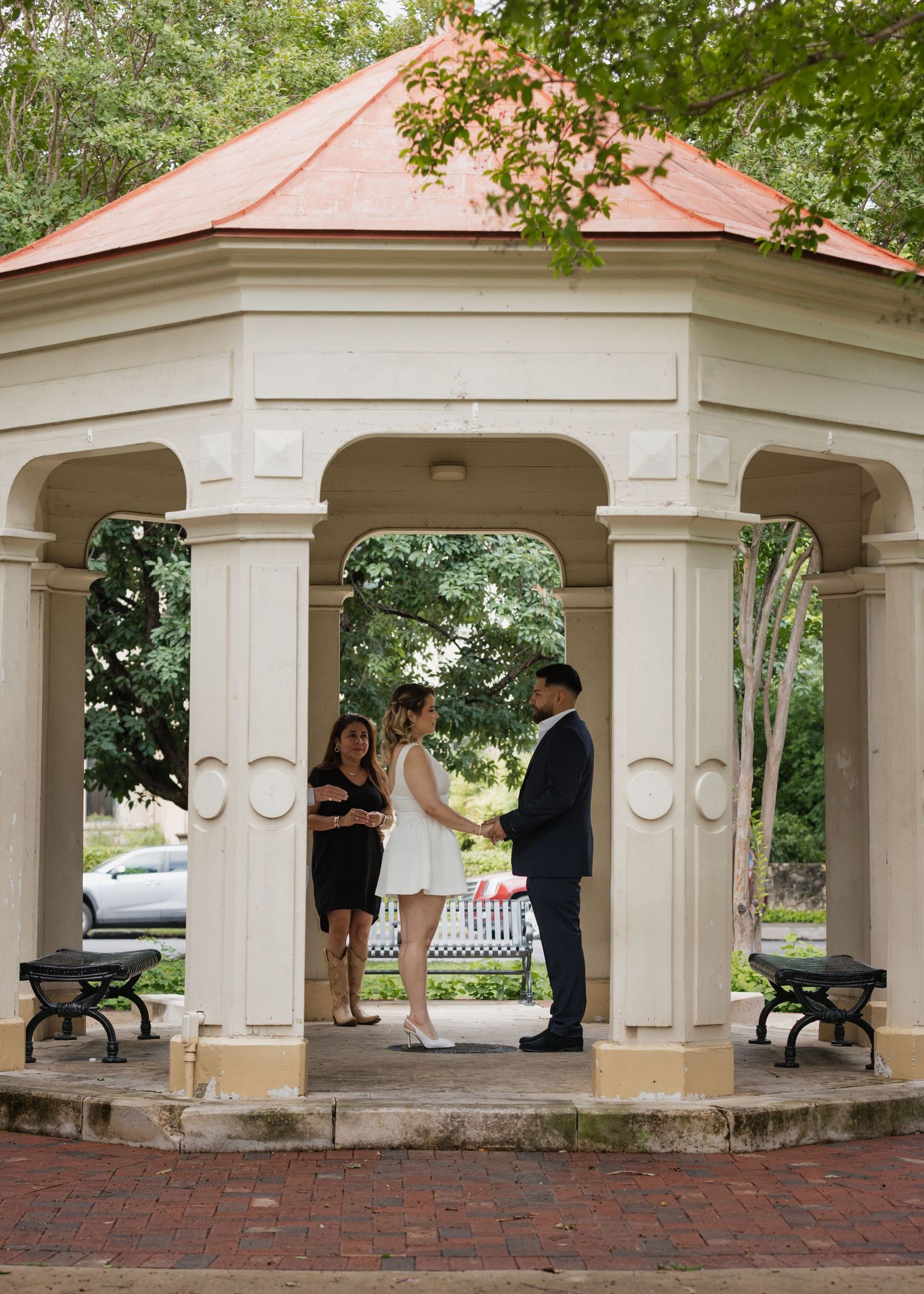 king-william-district-elopement-gazebo-san-antonio