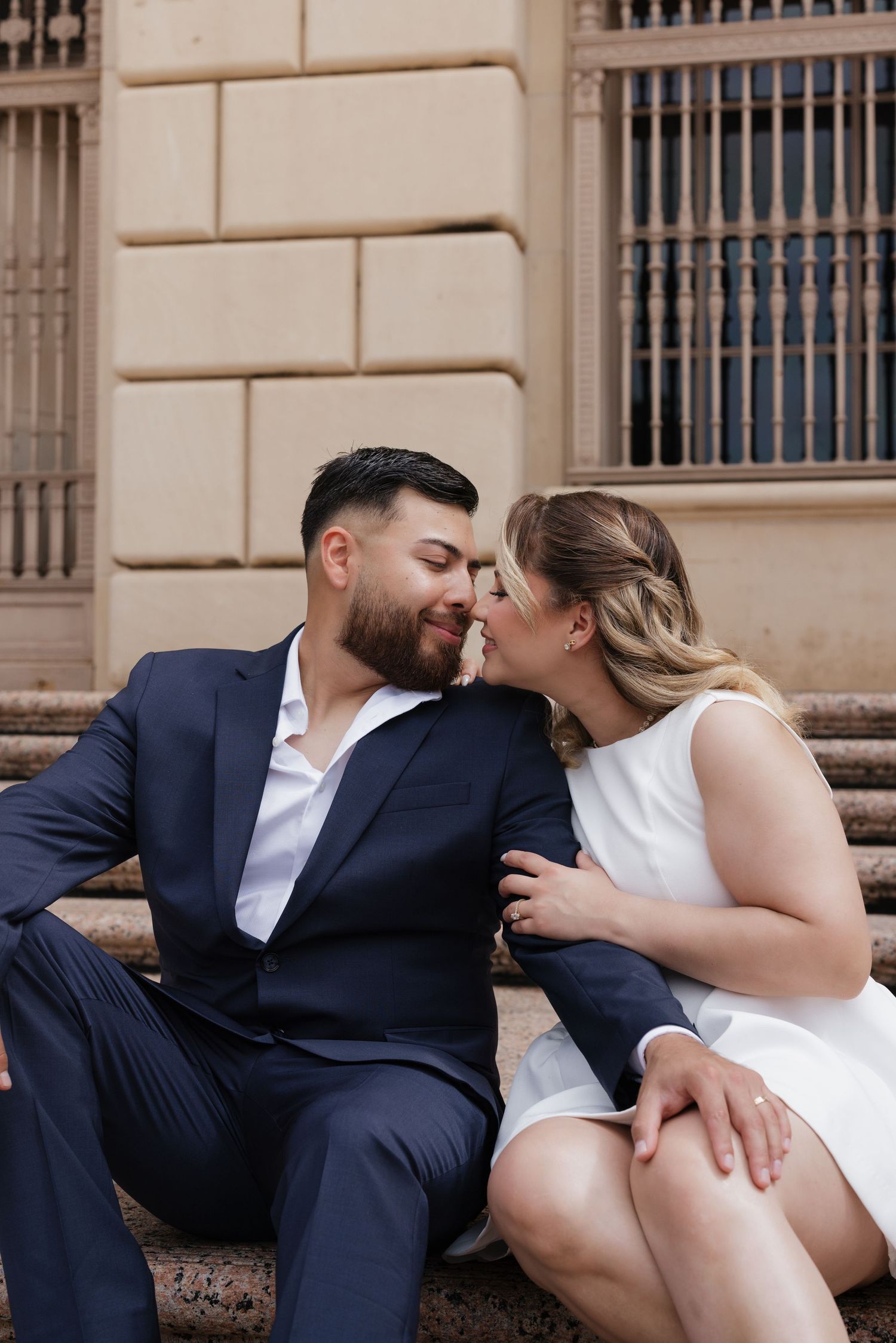 downtown-san-antonio-post-office-engagement-photos