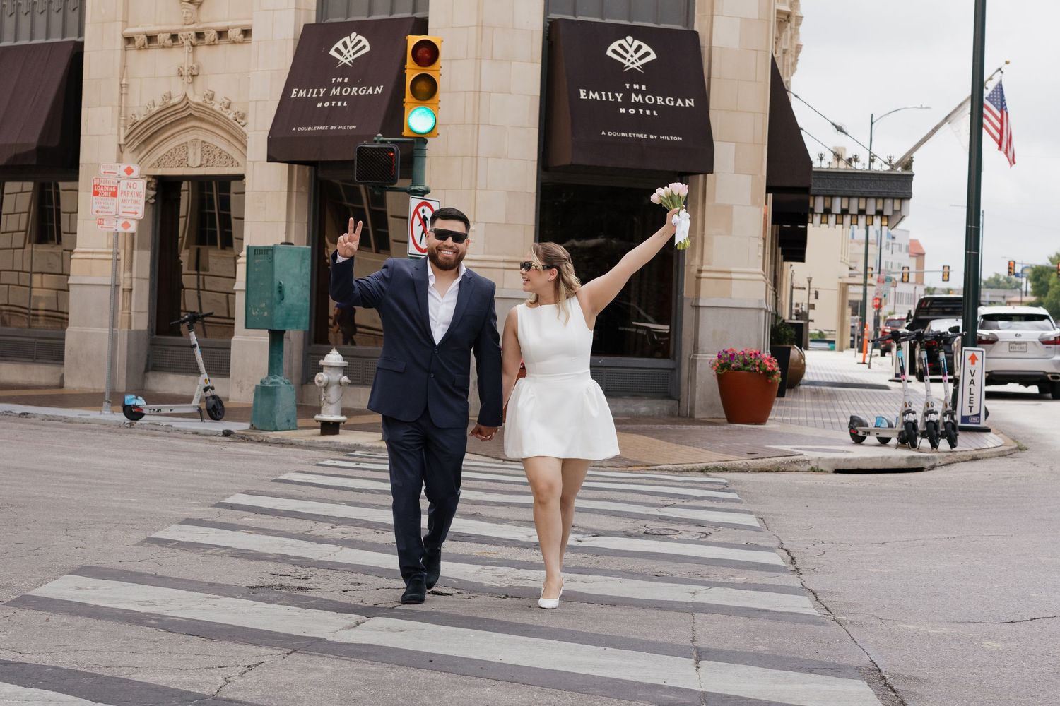 downtown-san-antonio-post-office-engagement-photos