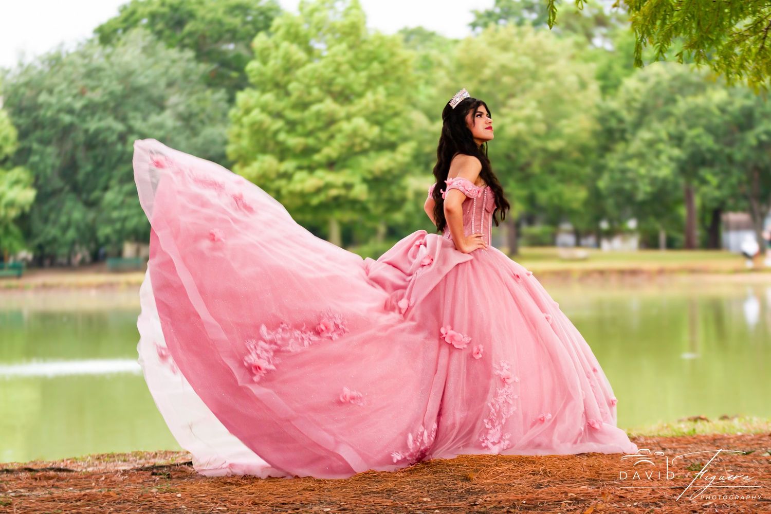 Indoor and outdoor quinceañera photo sessions