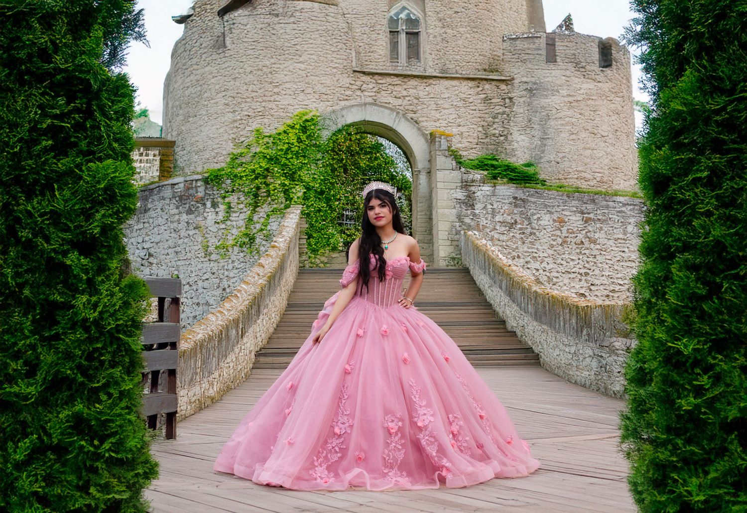 Indoor and outdoor quinceañera photo sessions