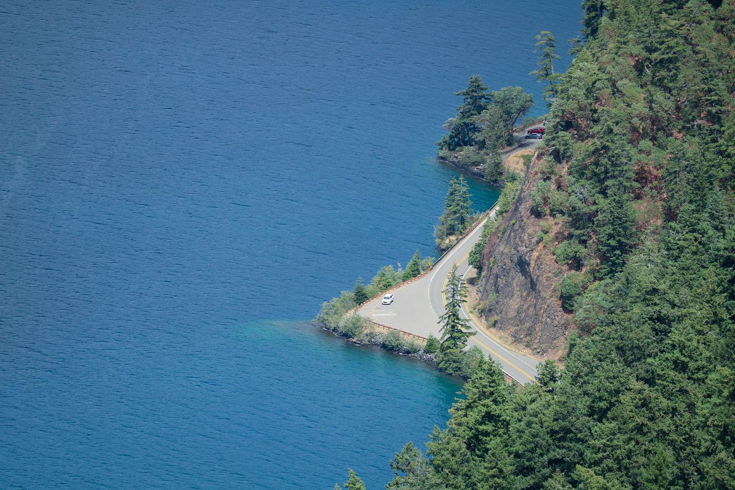 Turquoise lake waters 3