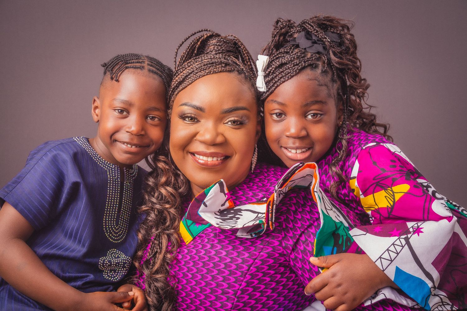 Mother and children | unboxed portraits family portrait photography