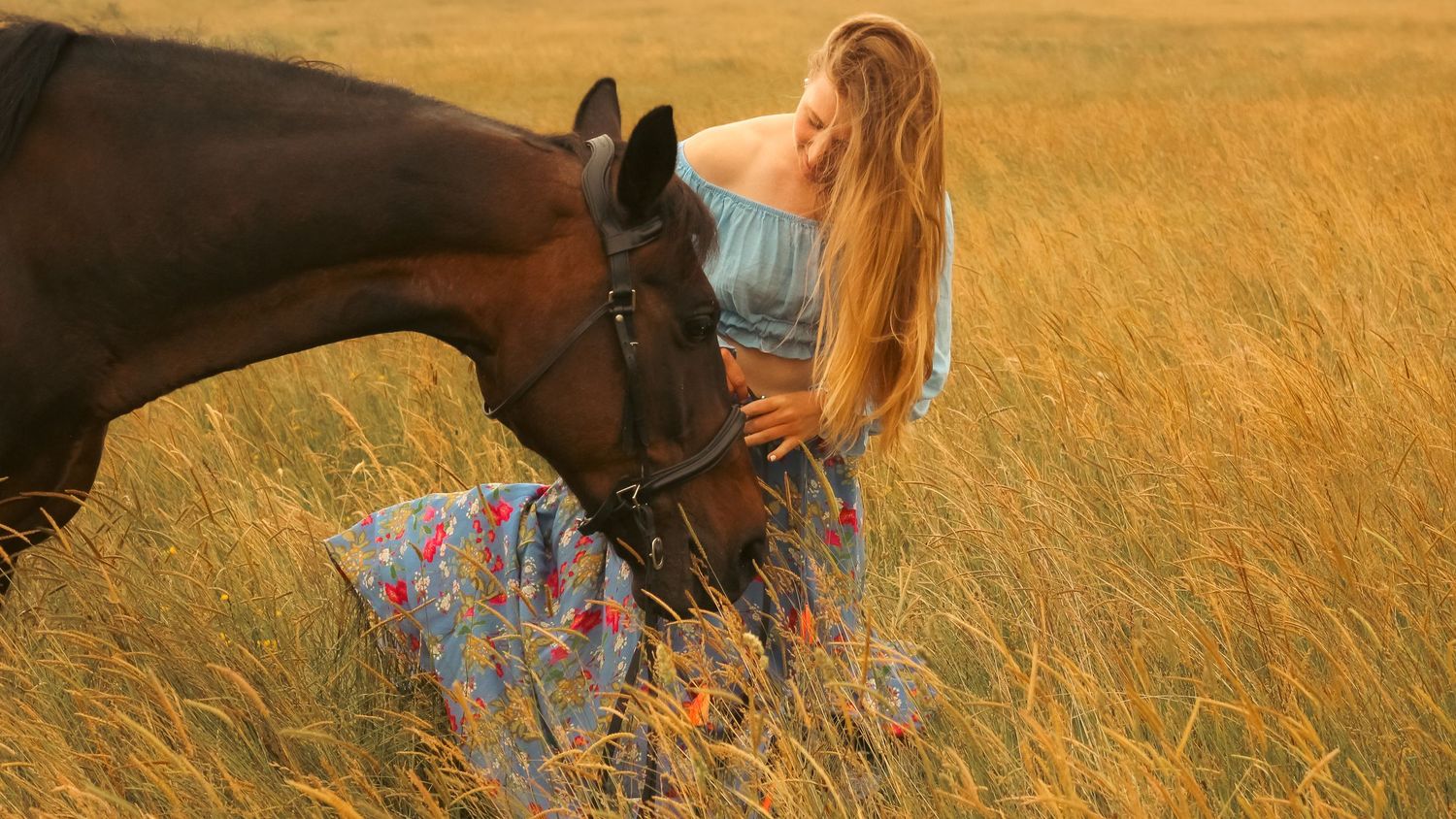 photo d'une femme et son cheval