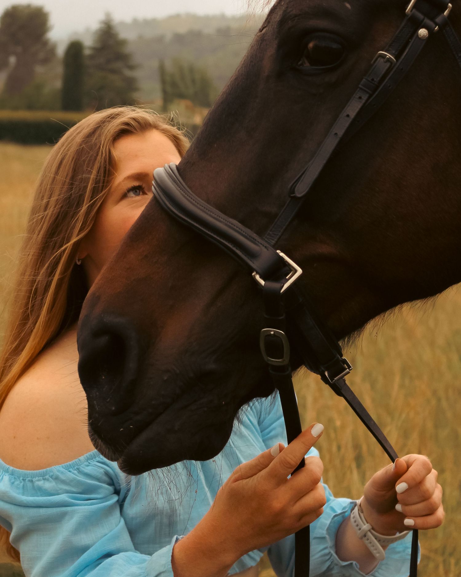 photo d'une femme et son cheval