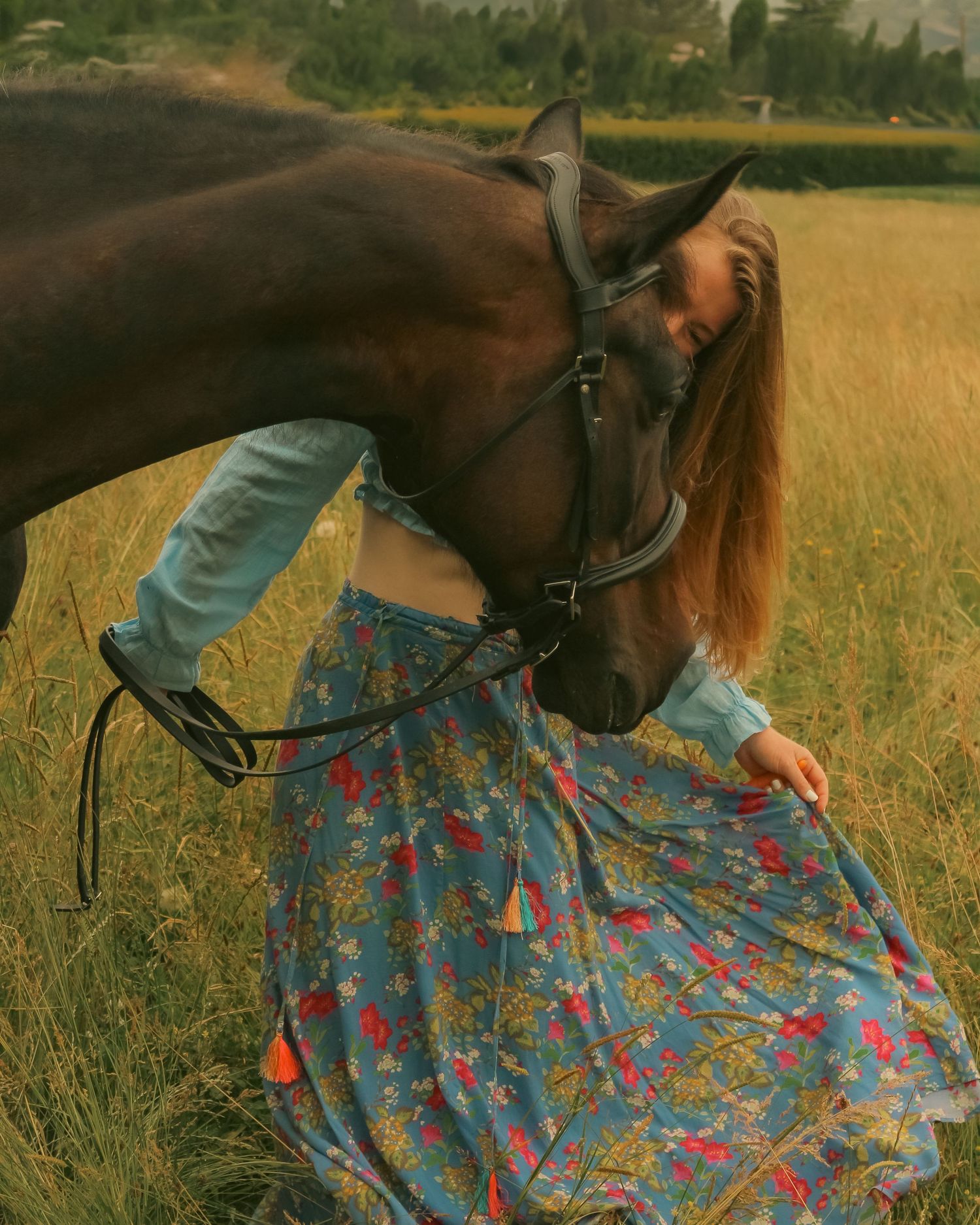 photo d'une femme et son cheval