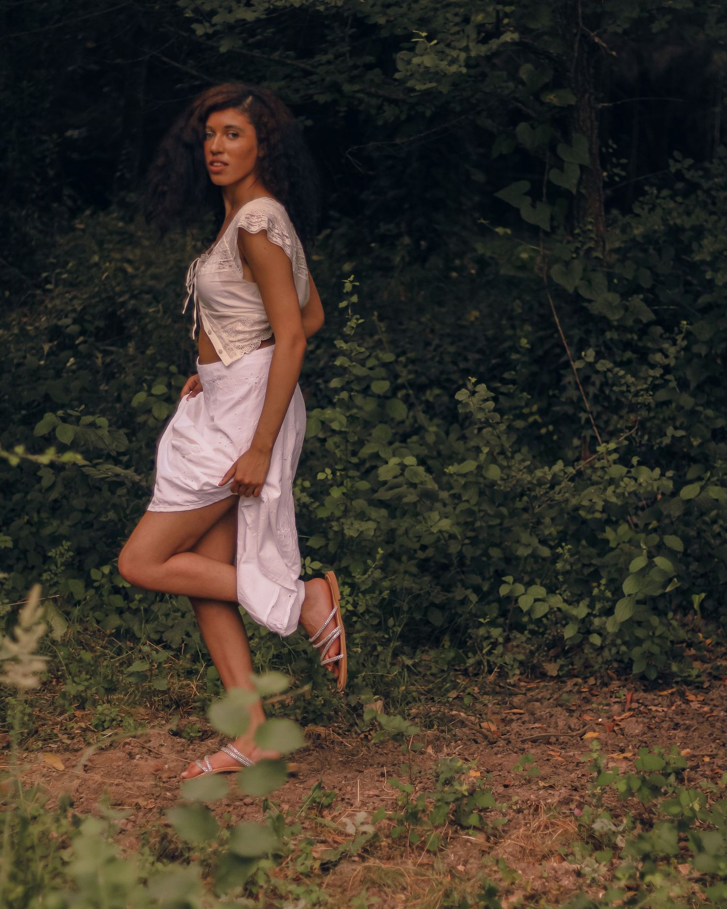 photoshoot d'une femme dans les hauteurs de nice