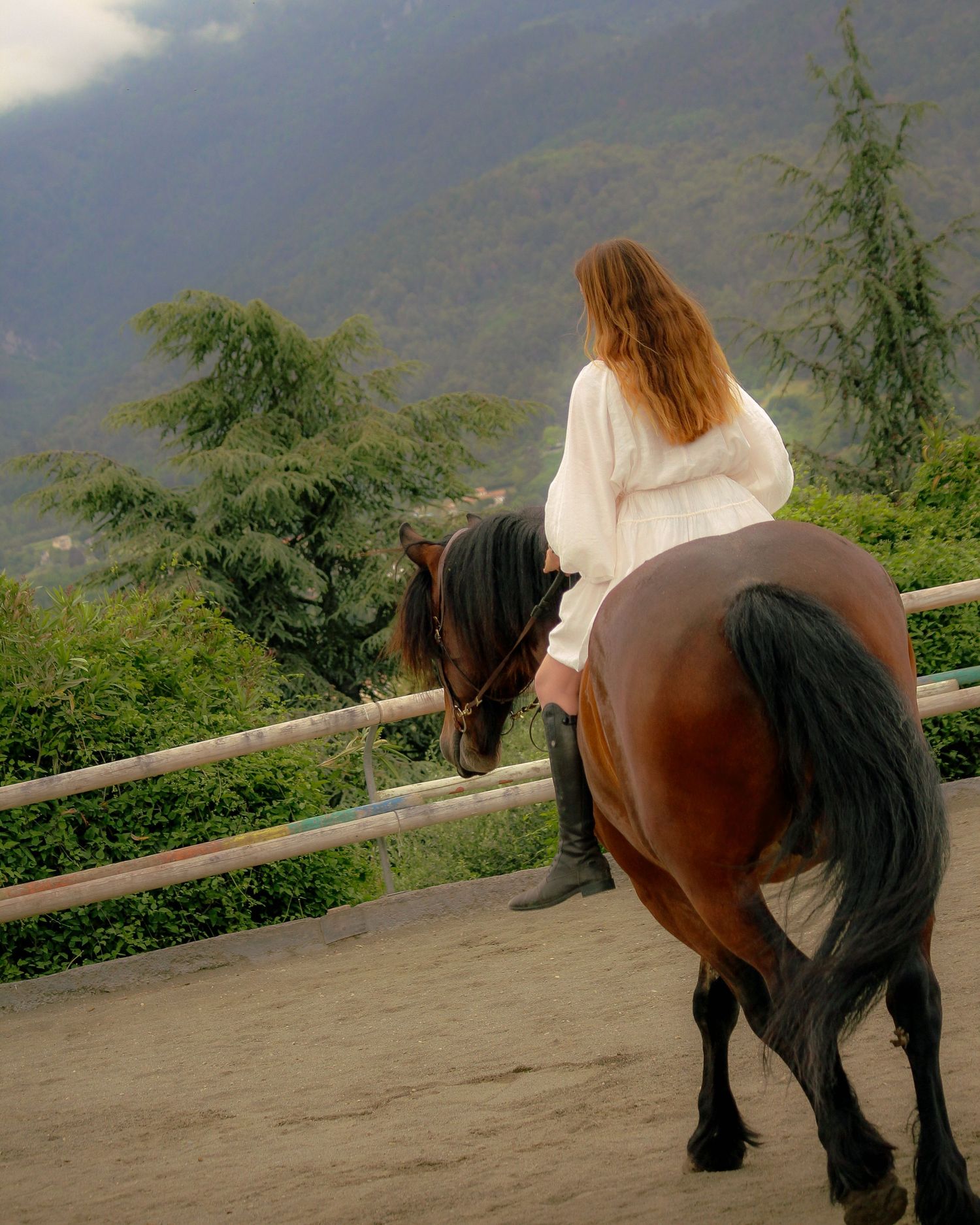 photo d'une femme et son cheval