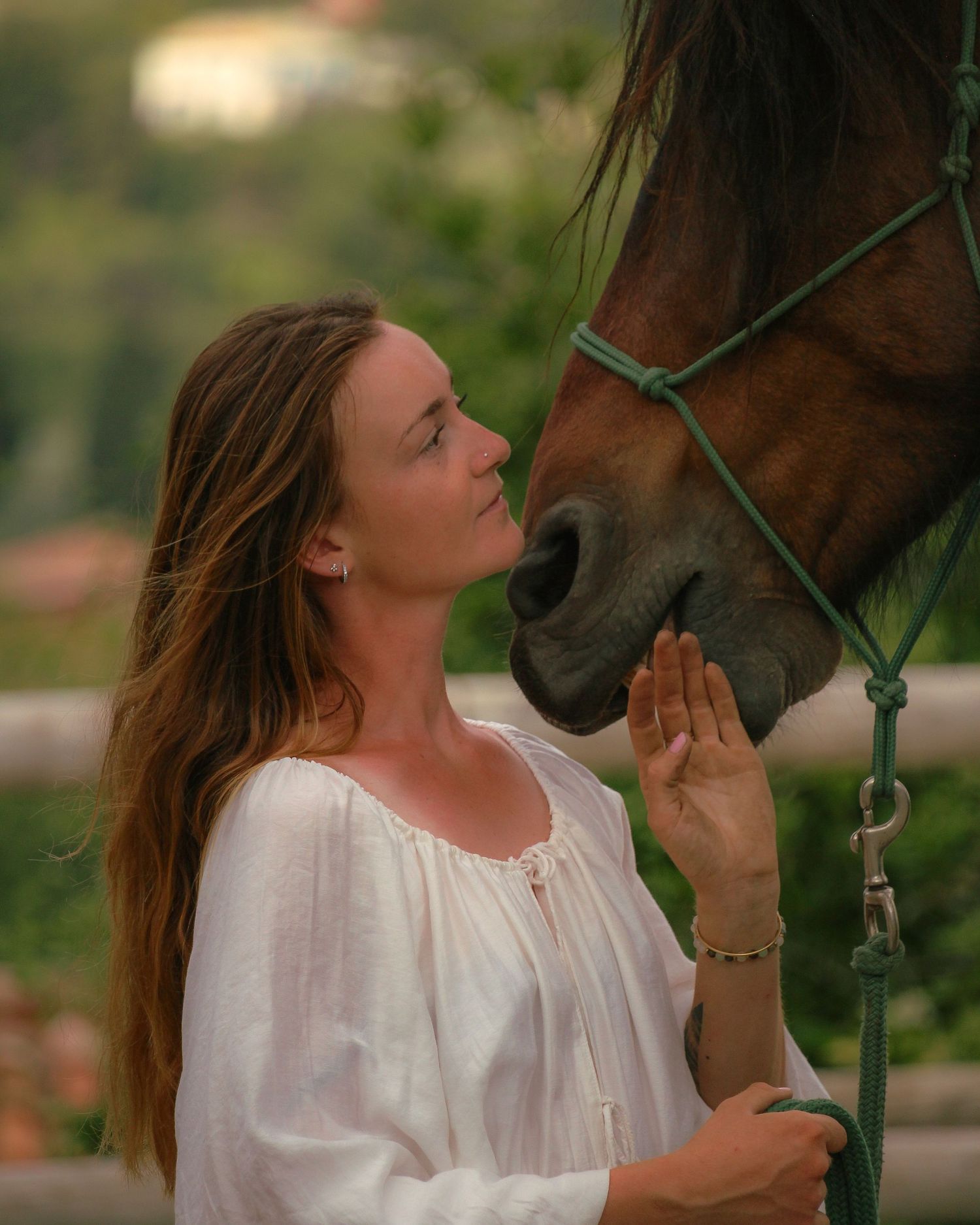 photo d'une femme et son cheval