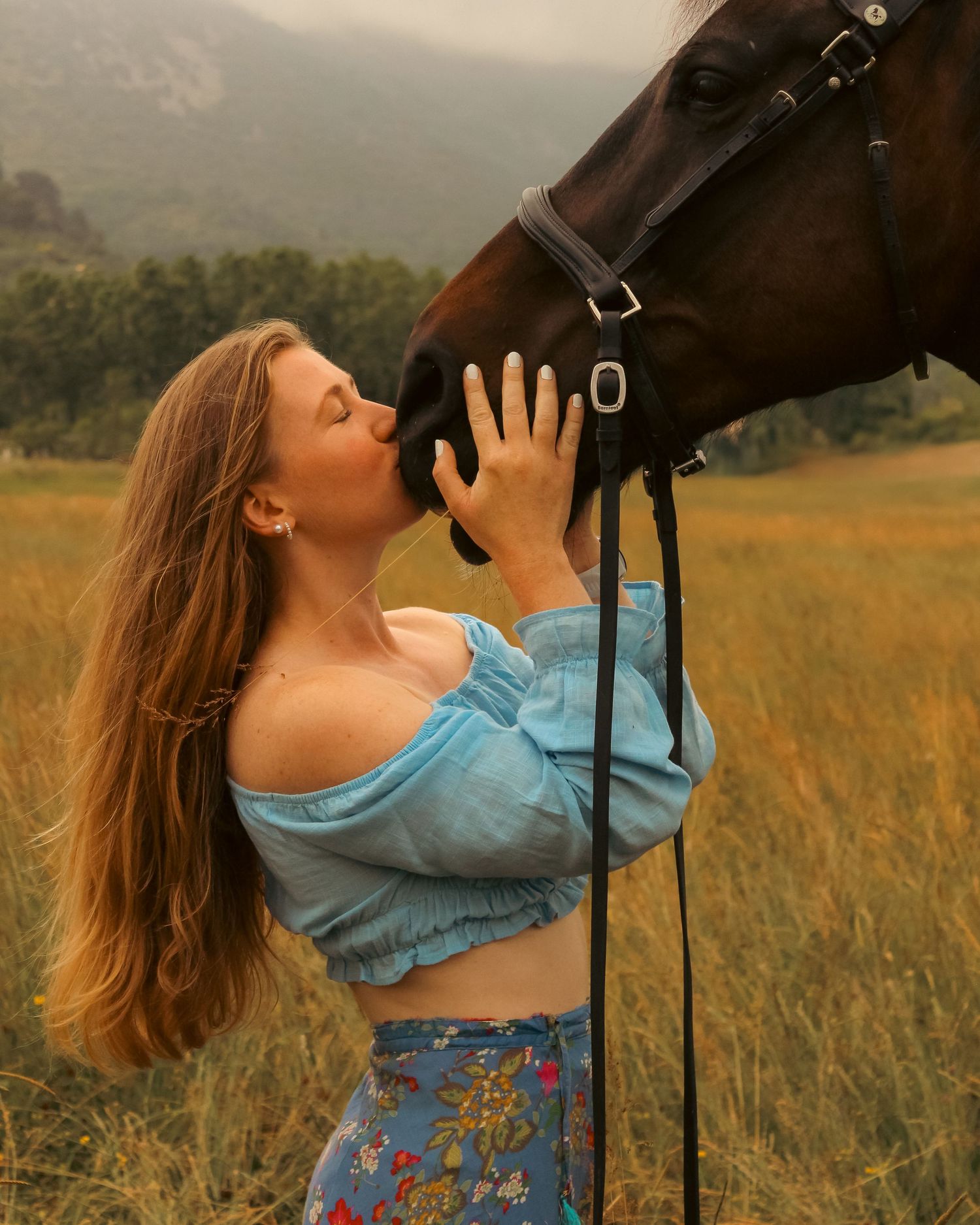 photo d'une femme et son cheval