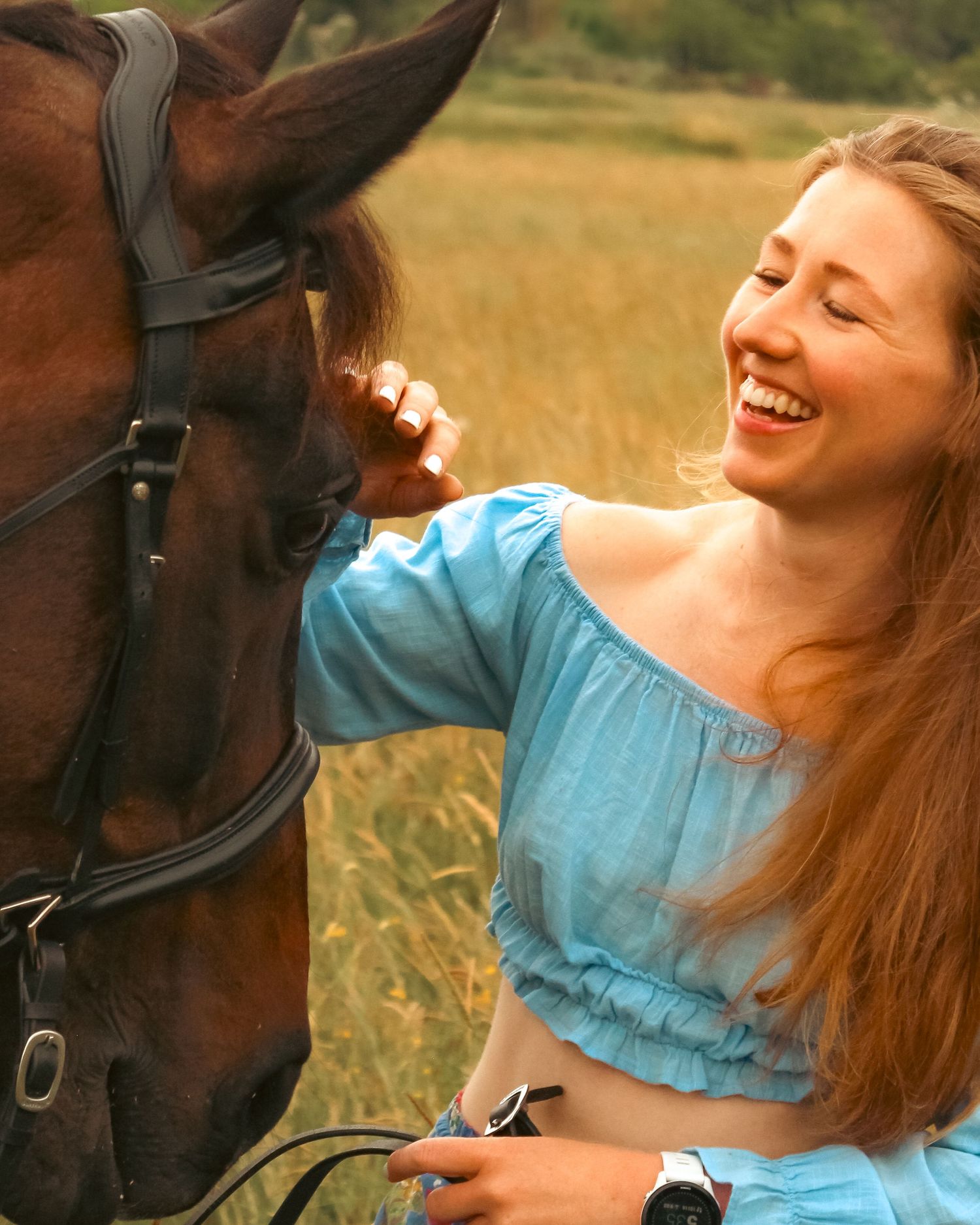 photo d'une femme et son cheval
