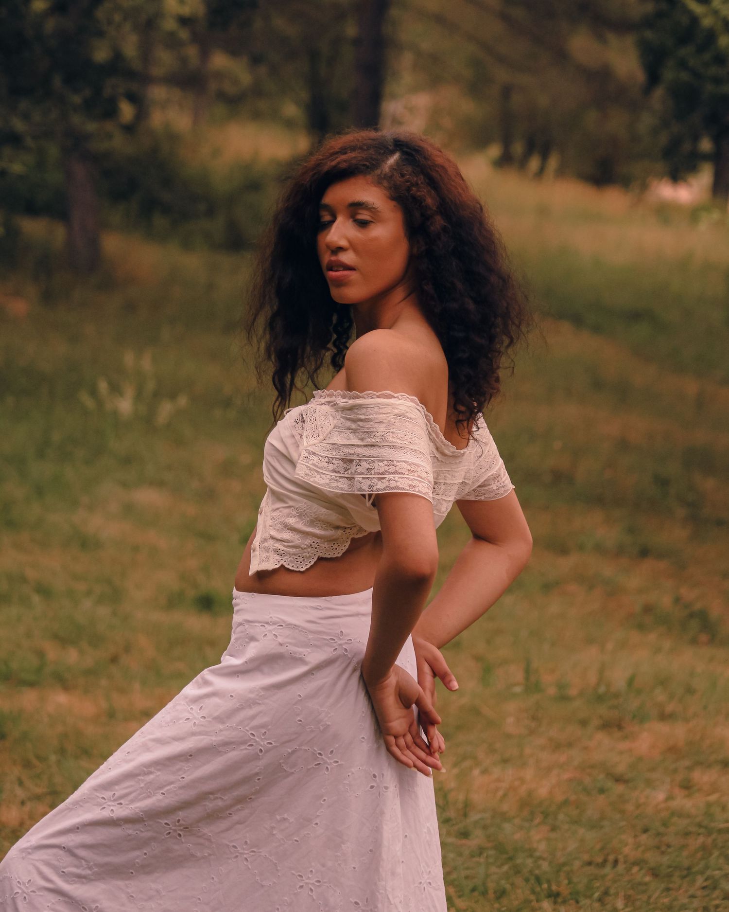 photoshoot d'une femme dans les hauteurs de nice