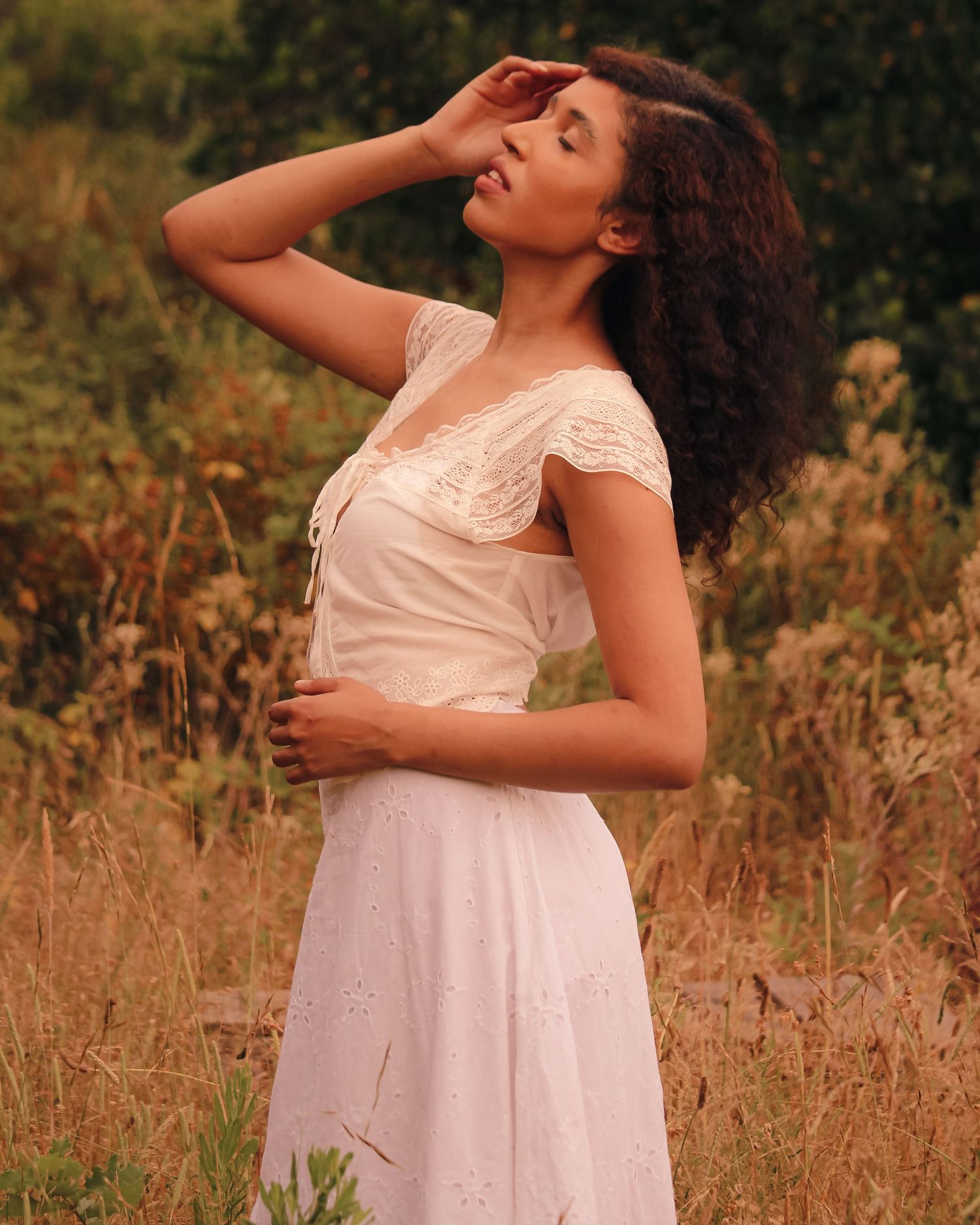 photoshoot d'une femme dans les hauteurs de nice
