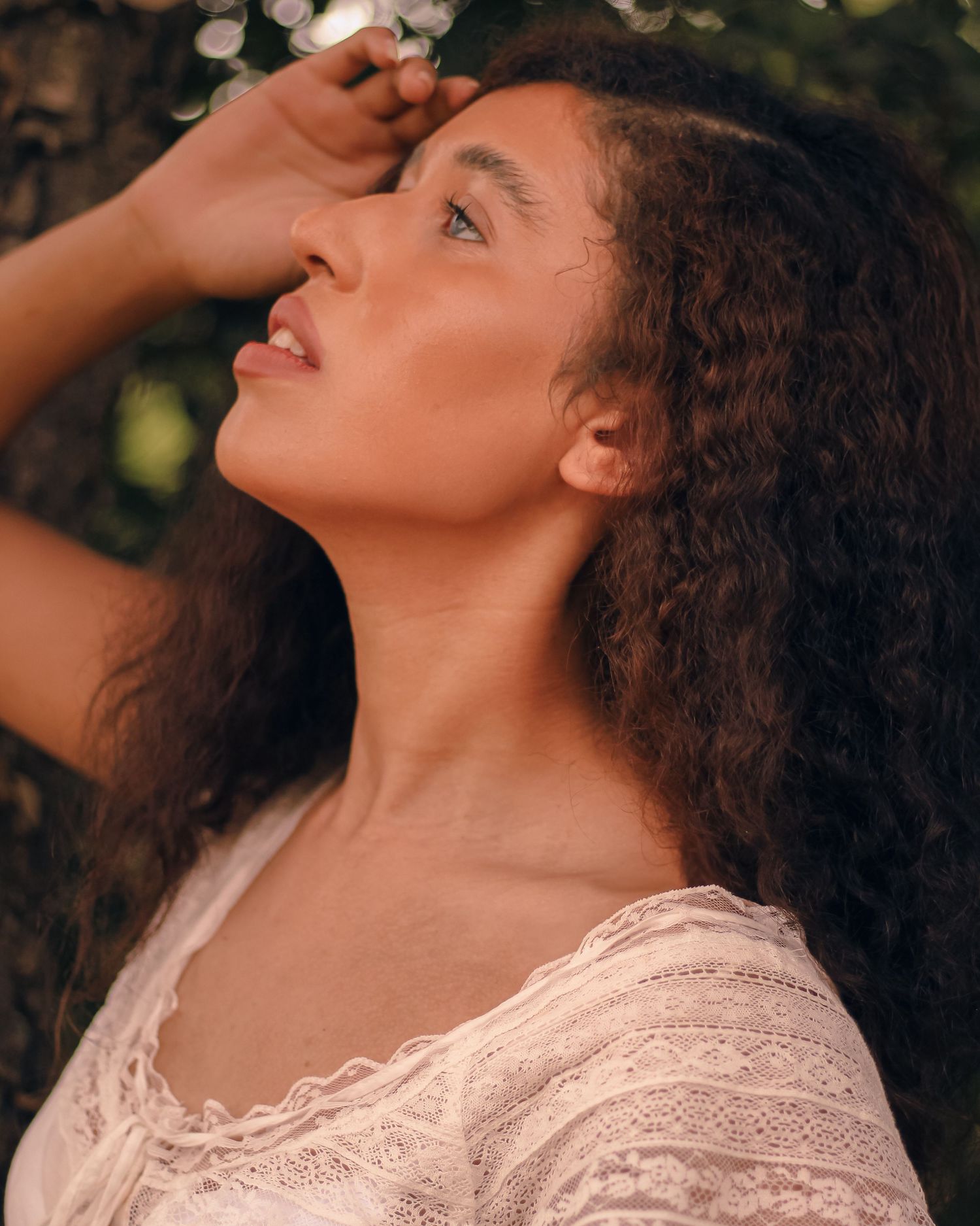 photoshoot d'une femme dans les hauteurs de nice